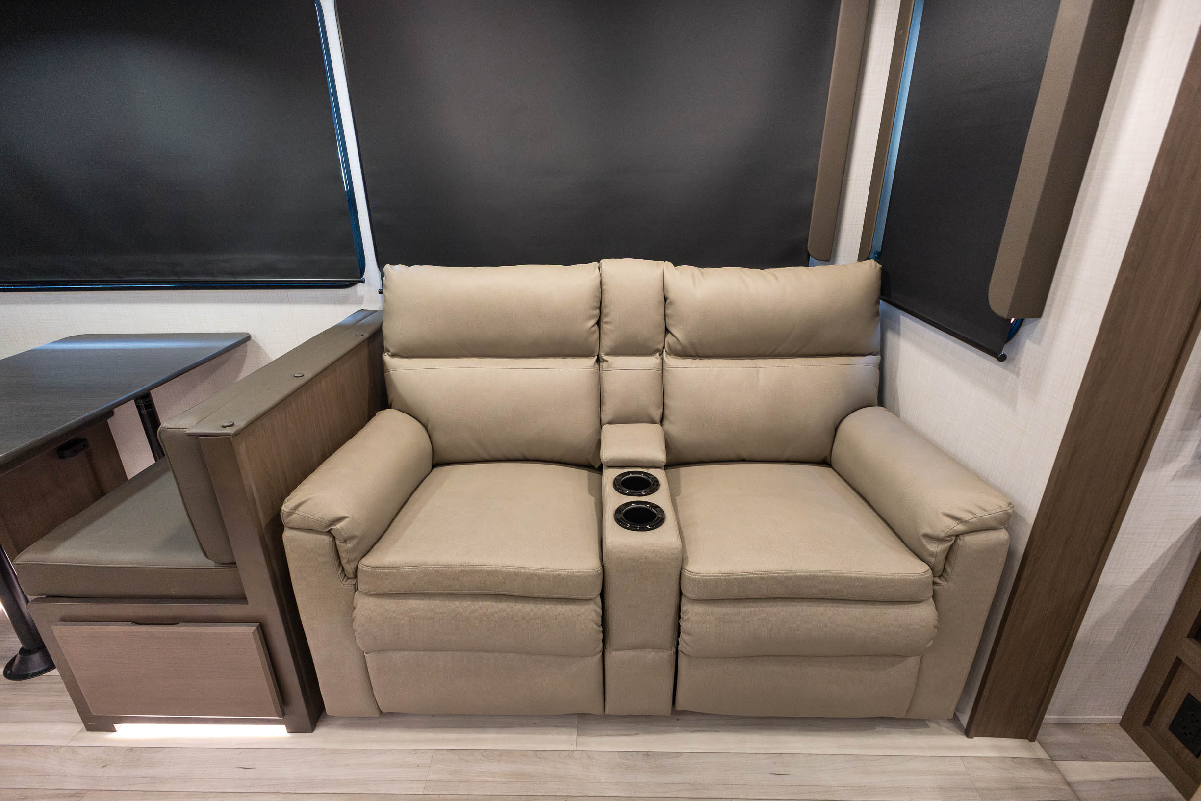 2026 Keystone RV Cougar 360MBI FIFTH WHEEL