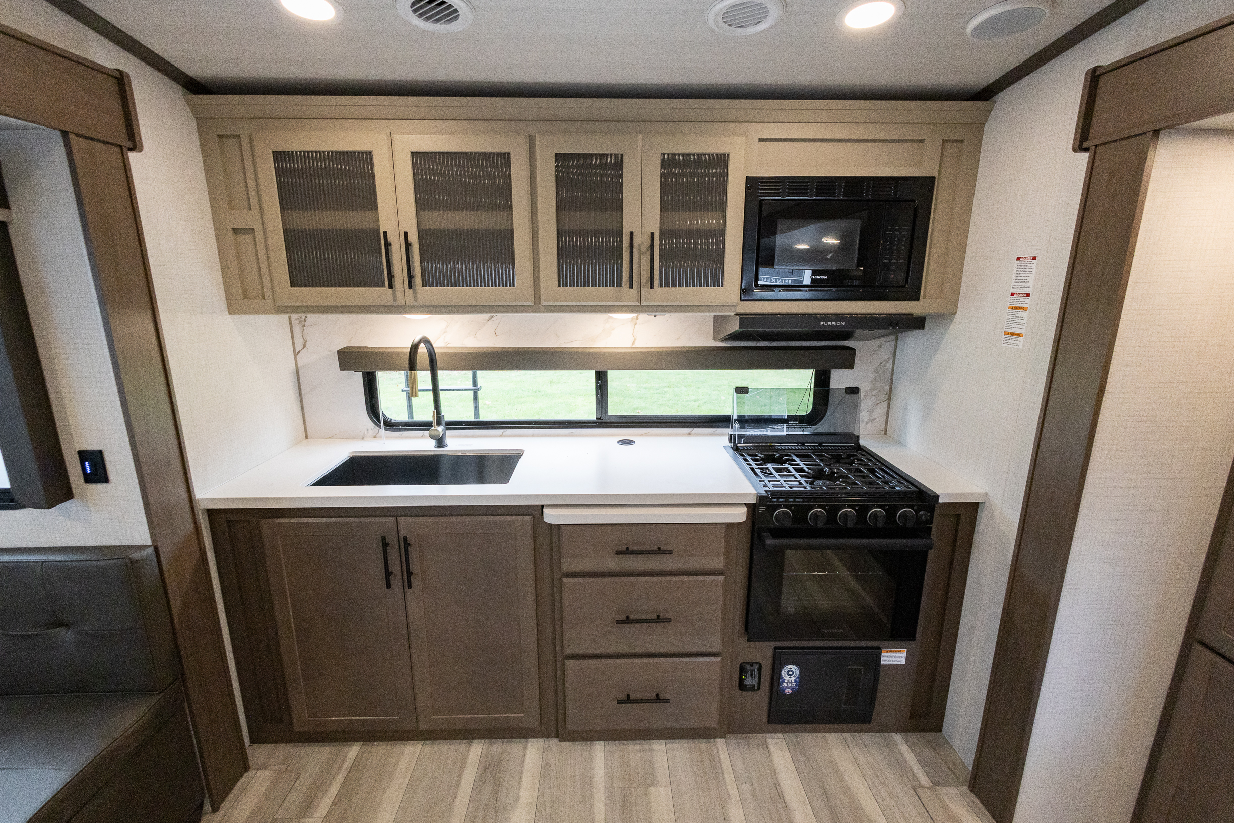 2026 Keystone RV Cougar Half-Ton 26RKE FIFTH WHEEL