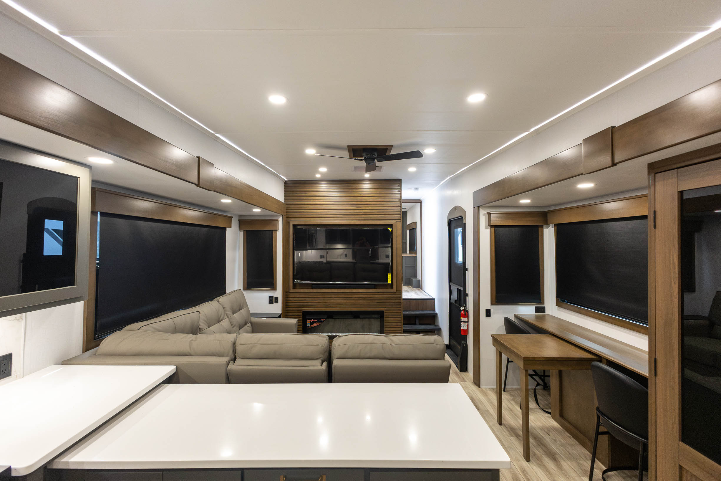 2026 Keystone RV Montana High Country 300RK FIFTH WHEEL