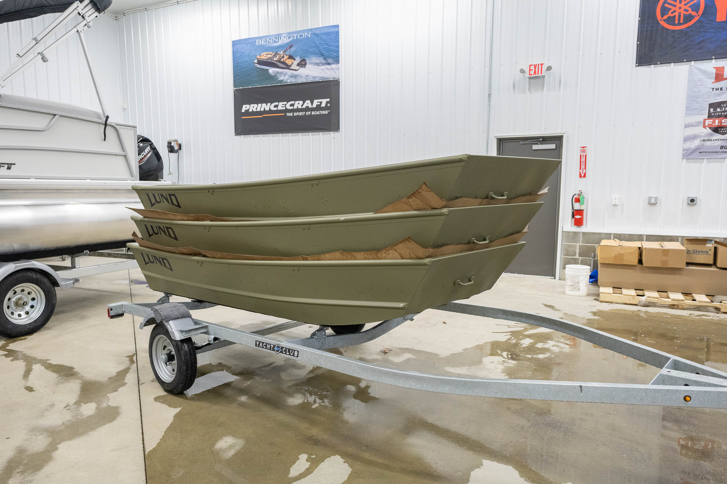2026 Lund 1040 JON BOAT
