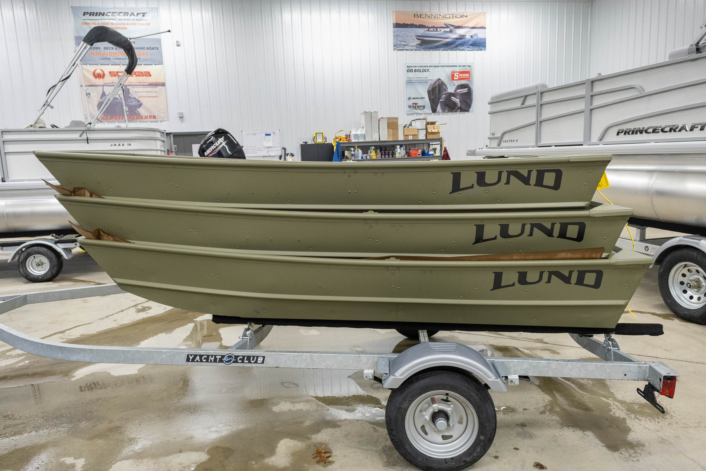 2026 Lund 1040 JON BOAT