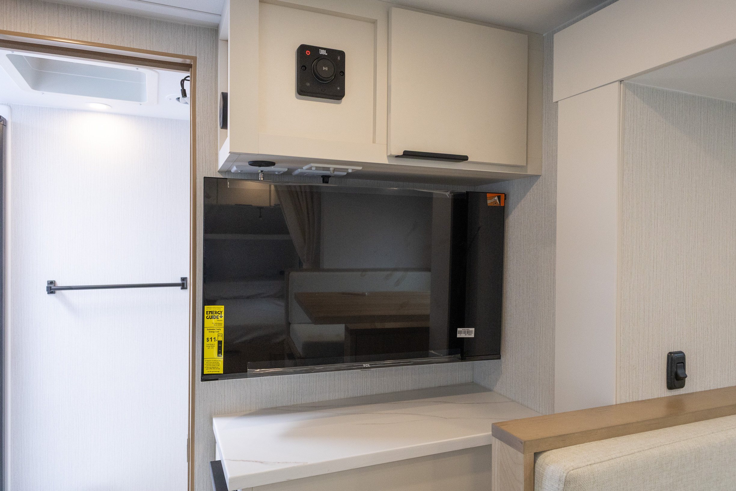 2026 Winnebago Micro Minnie 2108TB TRAVEL TRAILER