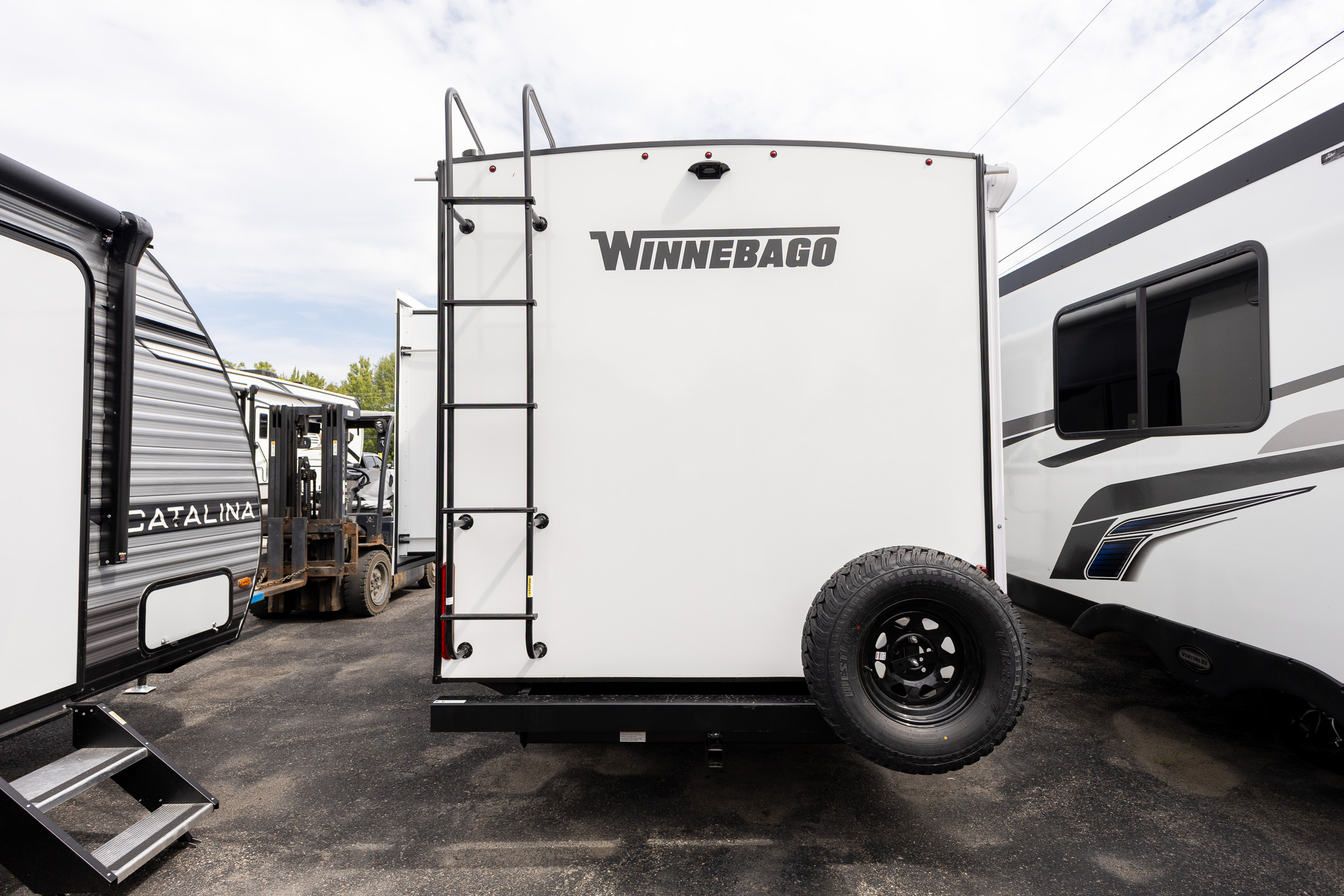 2026 Winnebago Micro Minnie 2108TB TRAVEL TRAILER