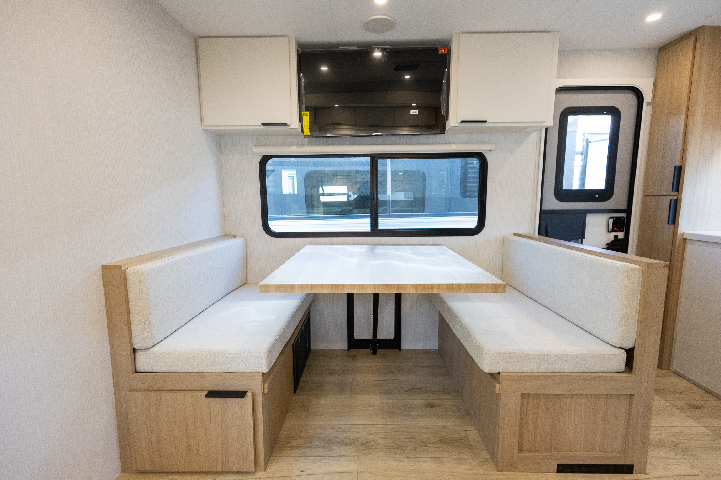 2026 Winnebago Thrive 24RKS TRAVEL TRAILER