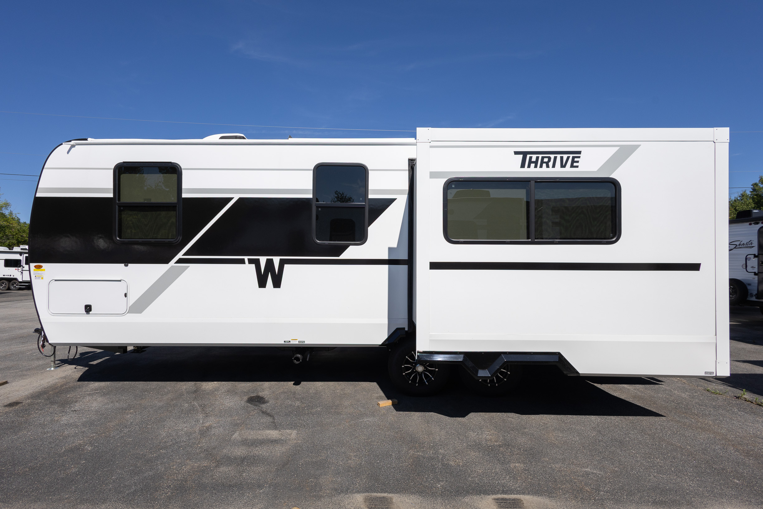 2026 Winnebago Thrive 24RKS TRAVEL TRAILER