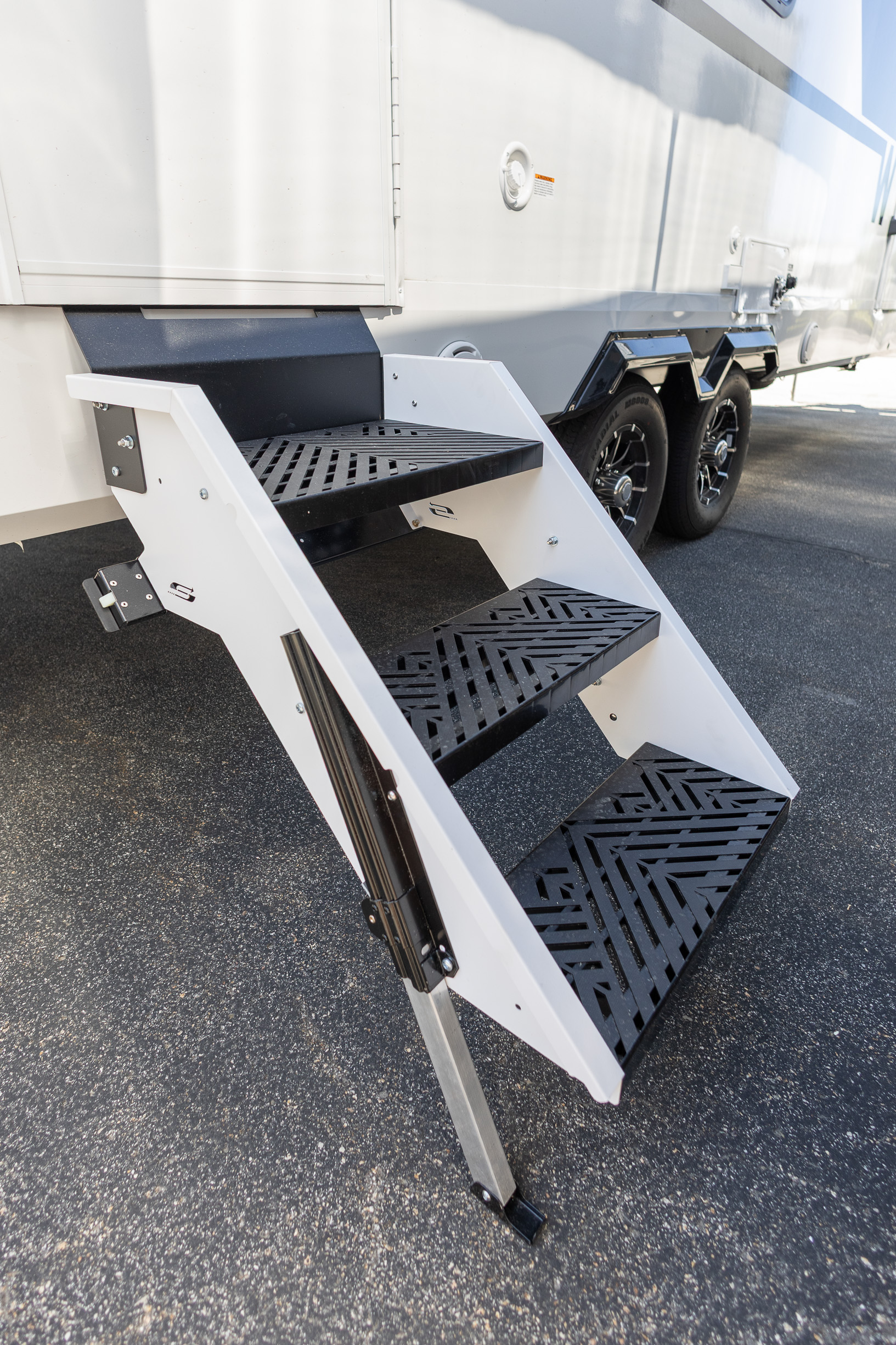 2026 Winnebago Thrive 24RKS TRAVEL TRAILER