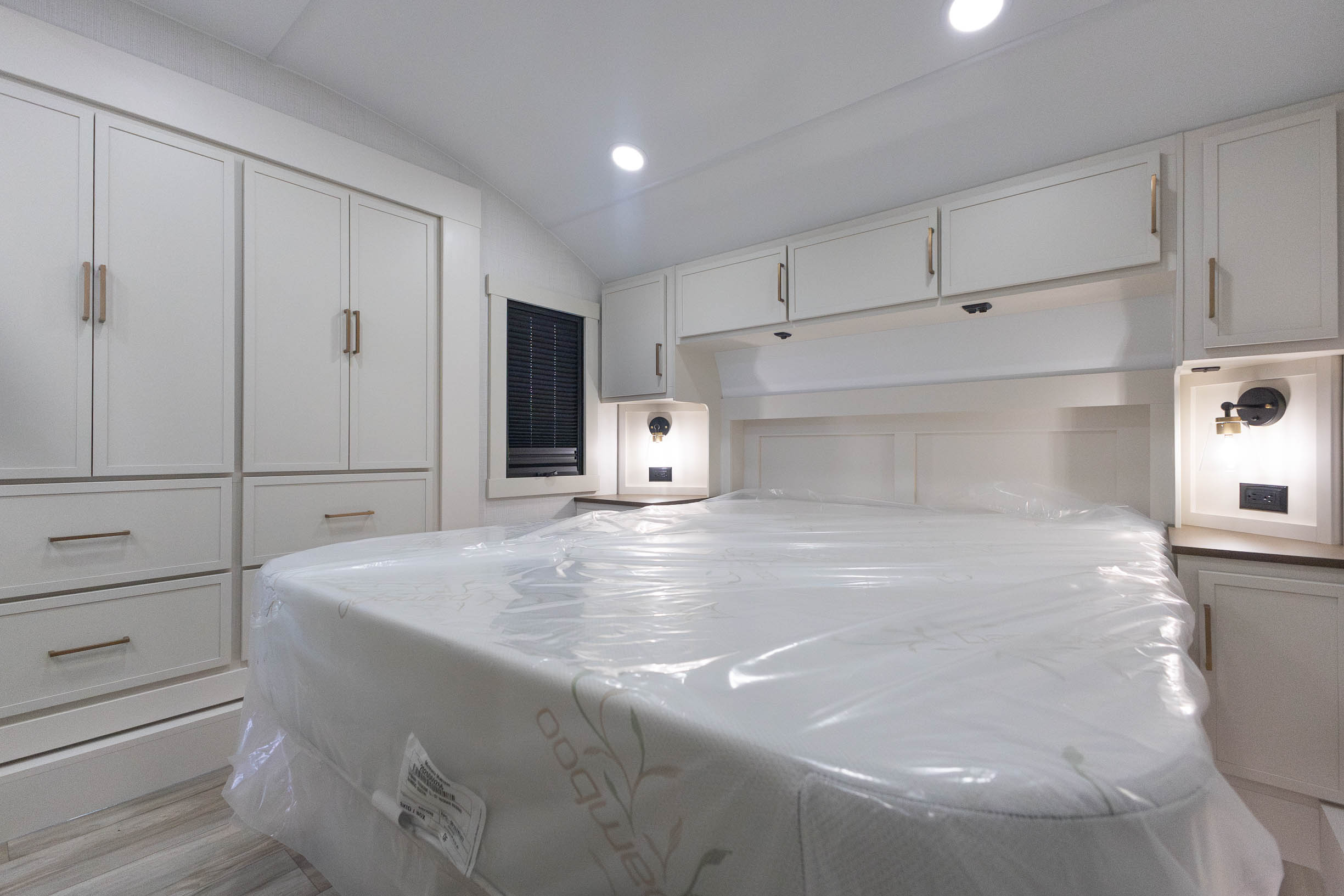 2027 Brinkley Model Z 3210 FIFTH WHEEL