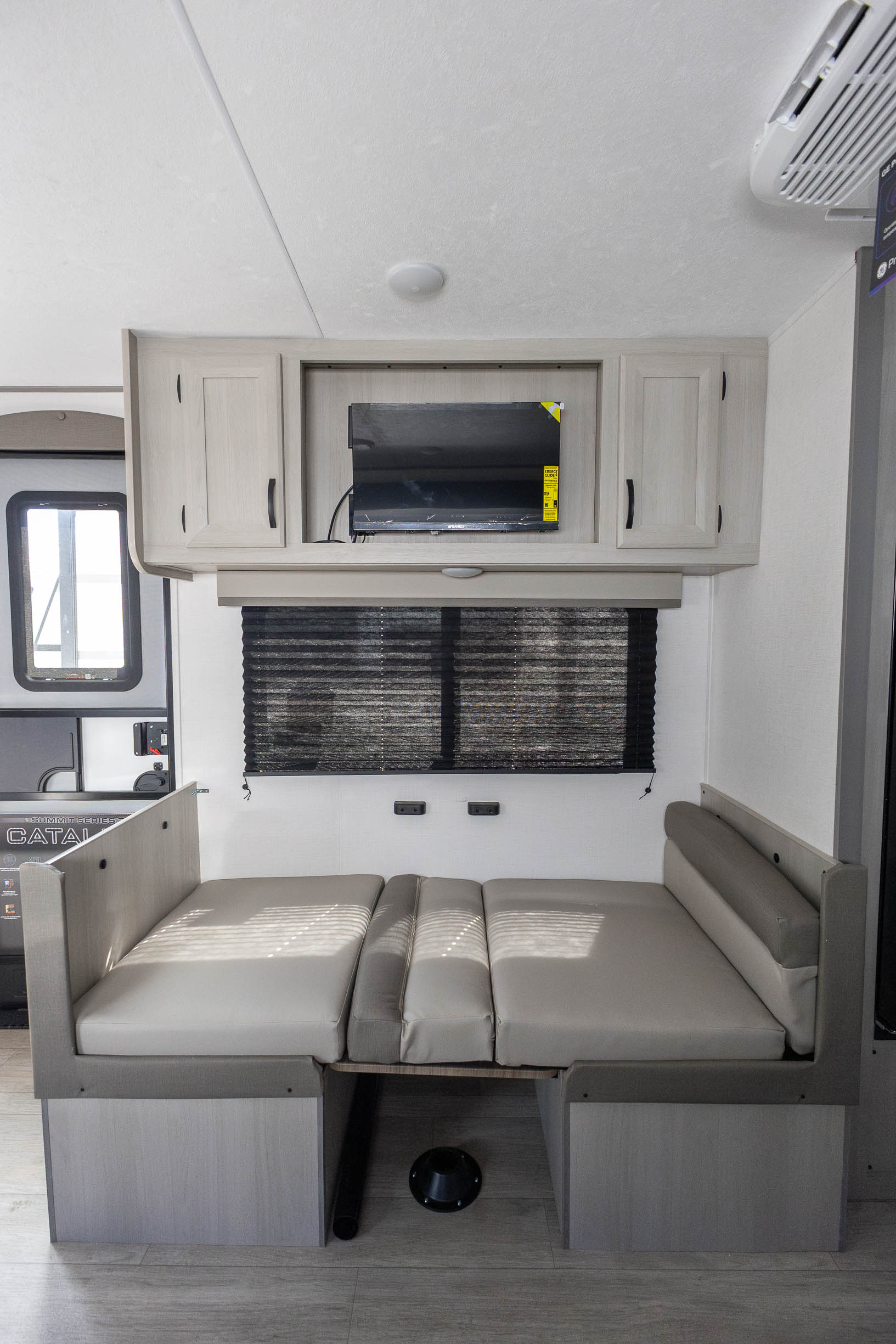 2027 Coachmen Catalina Summit Series 7 194RBS TRAVEL TRAILER