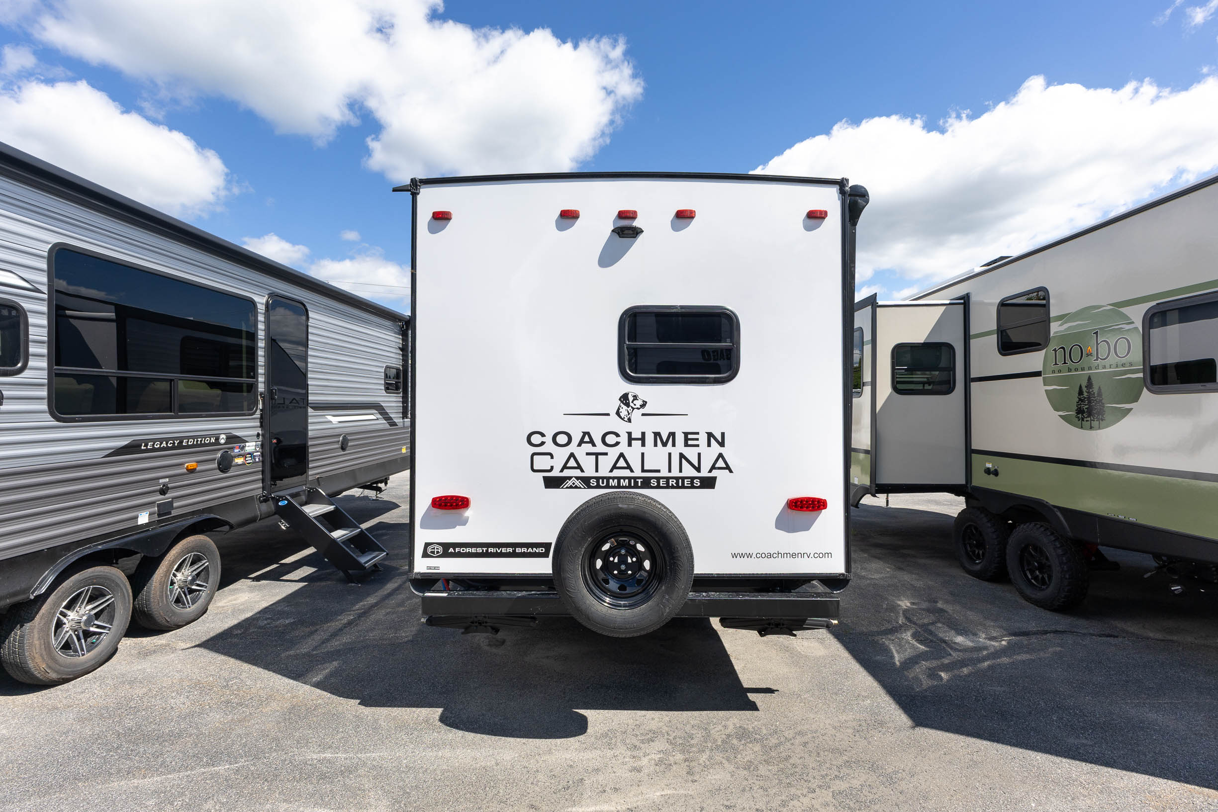 2027 Coachmen Catalina Summit Series 7 194RBS TRAVEL TRAILER