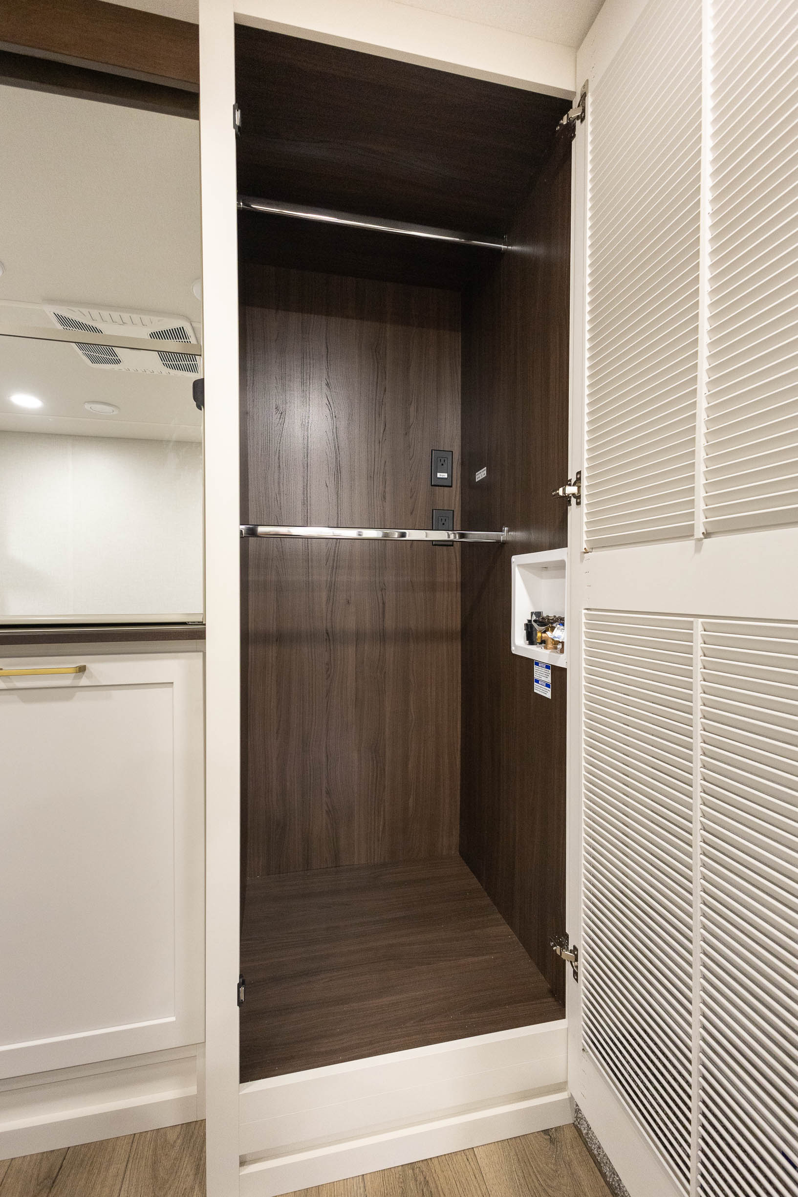 2027 Forest River Cedar Creek 390RKB FIFTH WHEEL