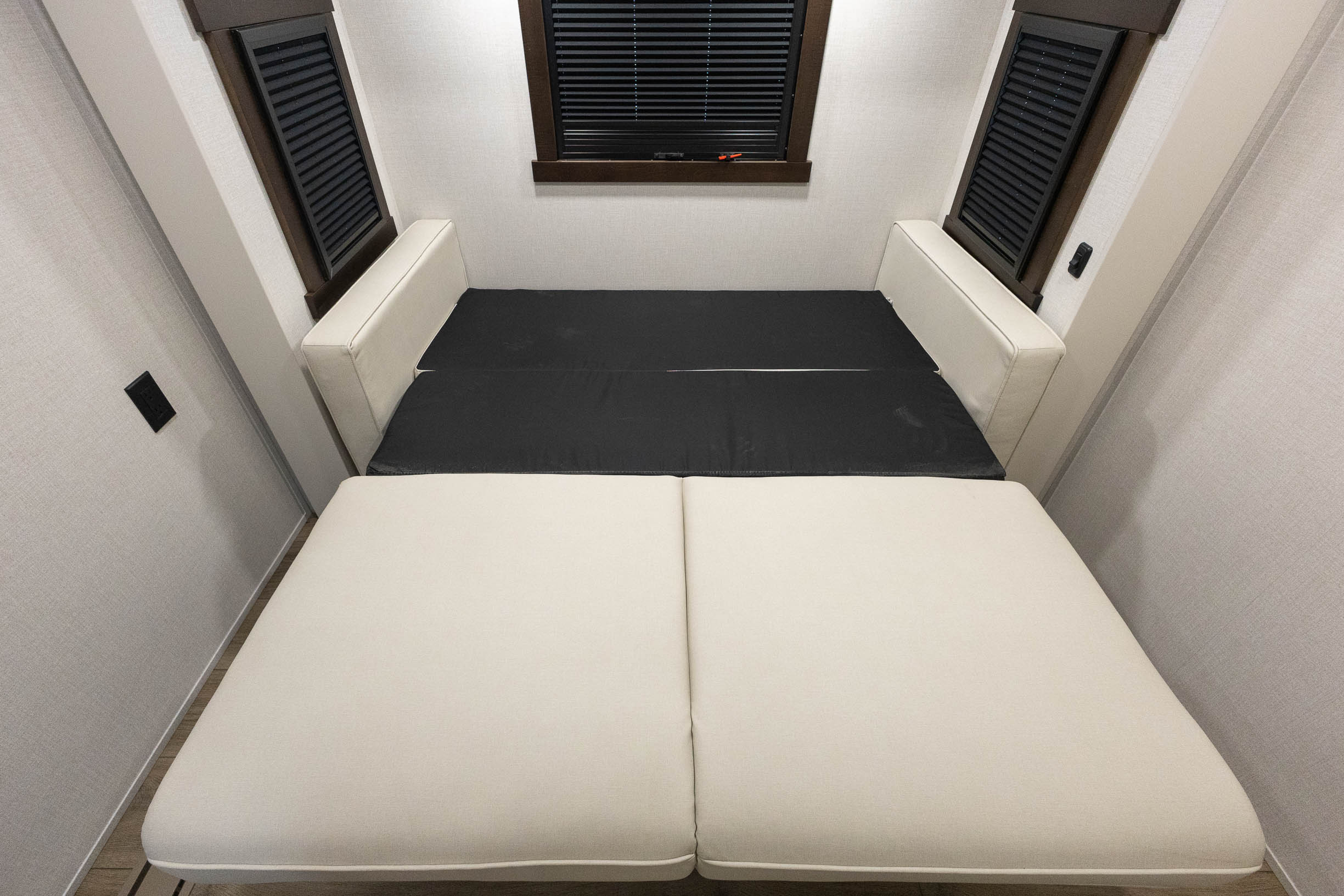 2027 Forest River Cedar Creek 390RKB FIFTH WHEEL