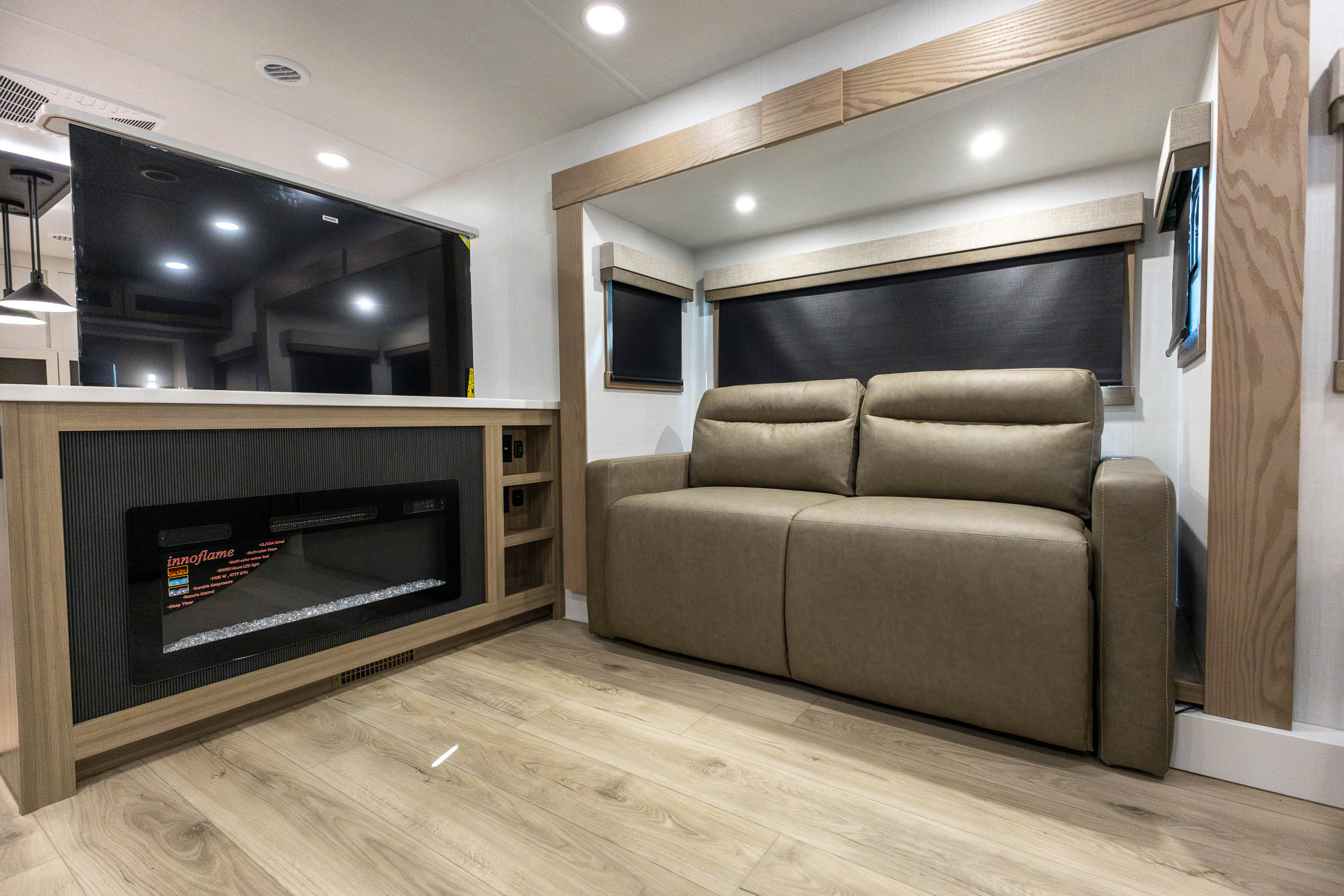 2027 Forest River Flagstaff Classic 402CFL FIFTH WHEEL
