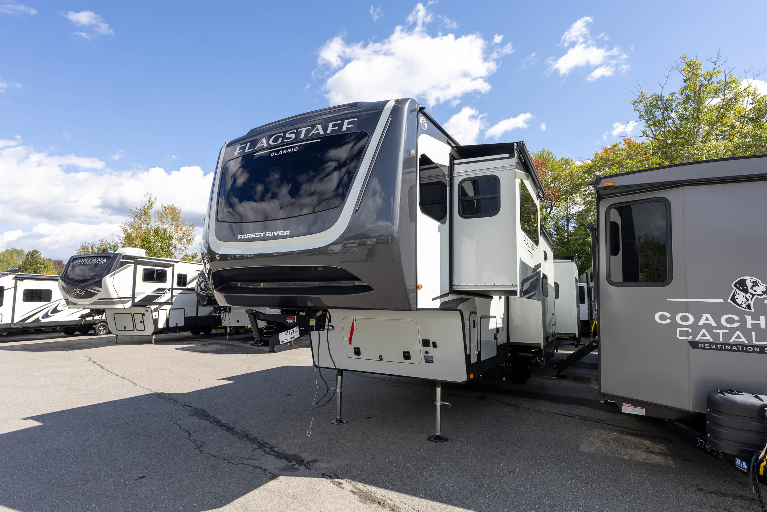 2027 Forest River Flagstaff Classic 402CFL FIFTH WHEEL