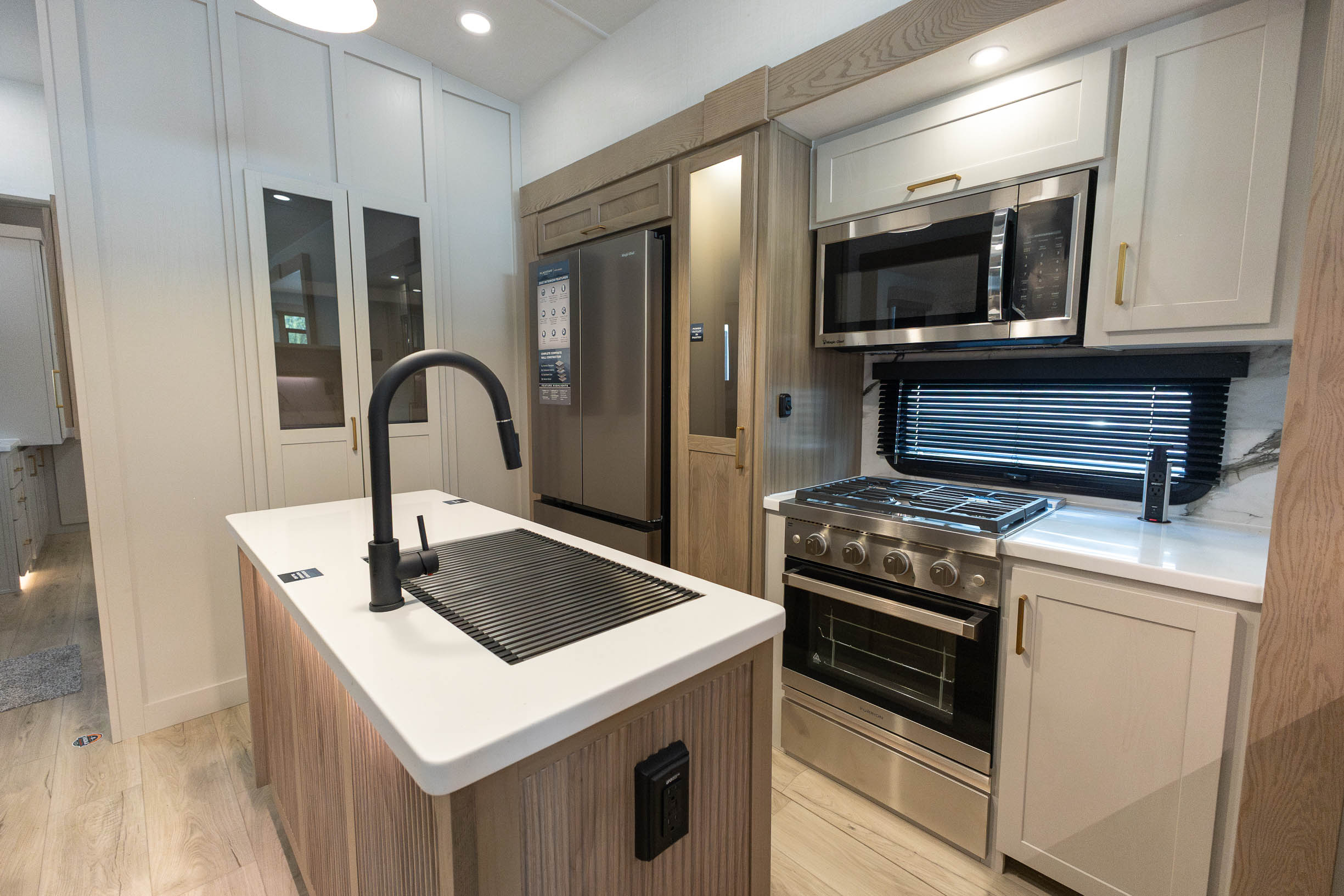 2027 Forest River Flagstaff Classic 402CFL FIFTH WHEEL
