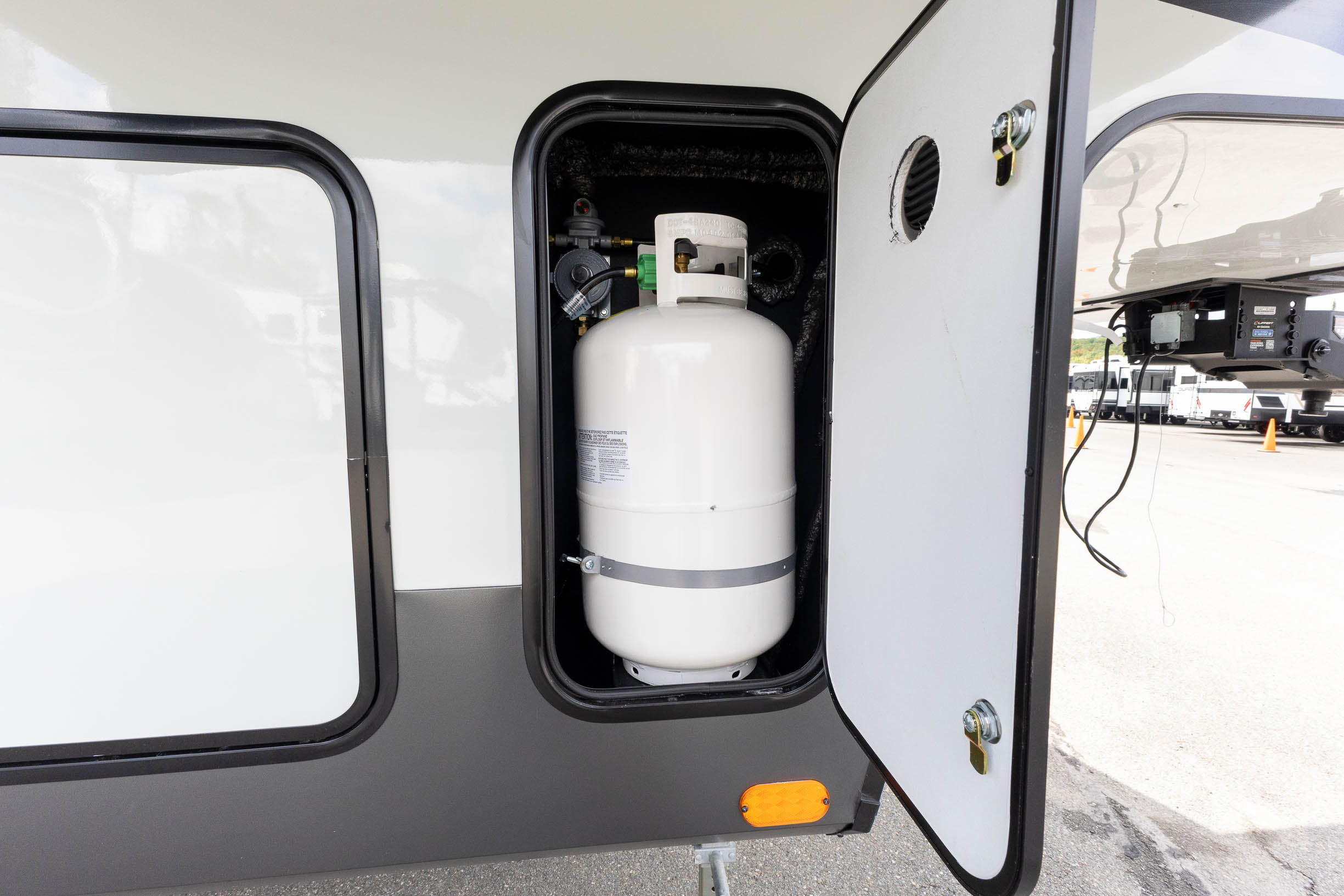 2027 Forest River Flagstaff Classic 402CFL FIFTH WHEEL