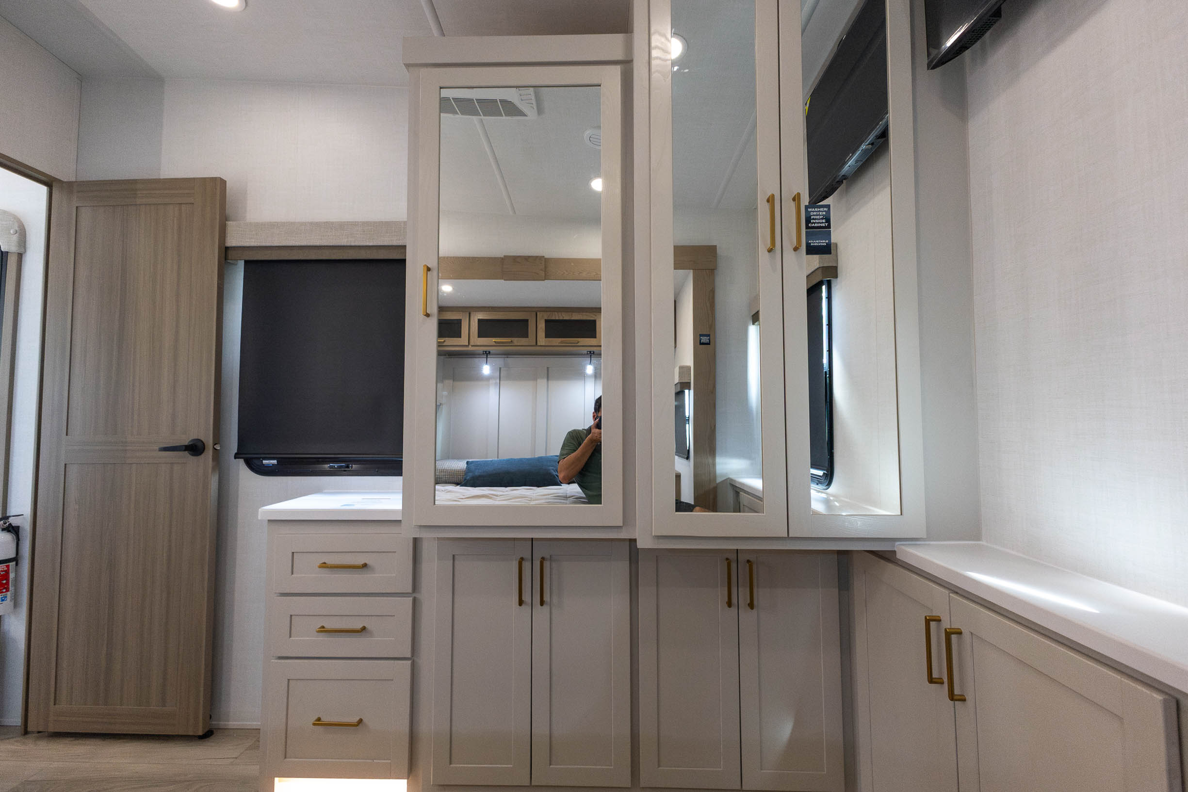 2027 Forest River Flagstaff Classic 402CFL FIFTH WHEEL