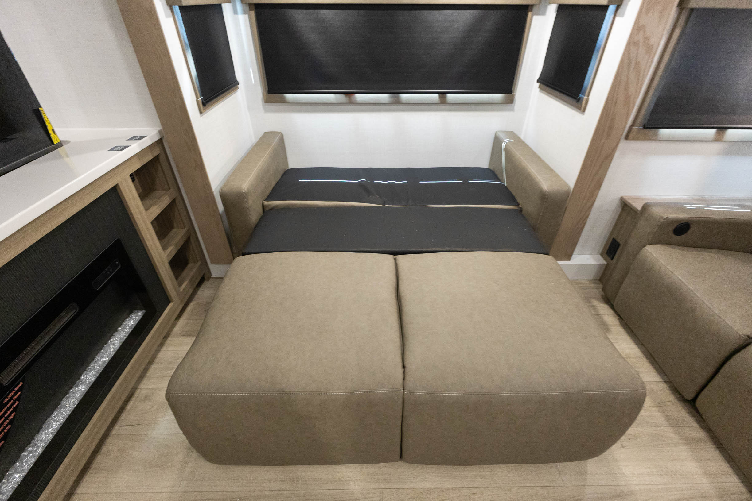 2027 Forest River Flagstaff Classic 402CFL FIFTH WHEEL