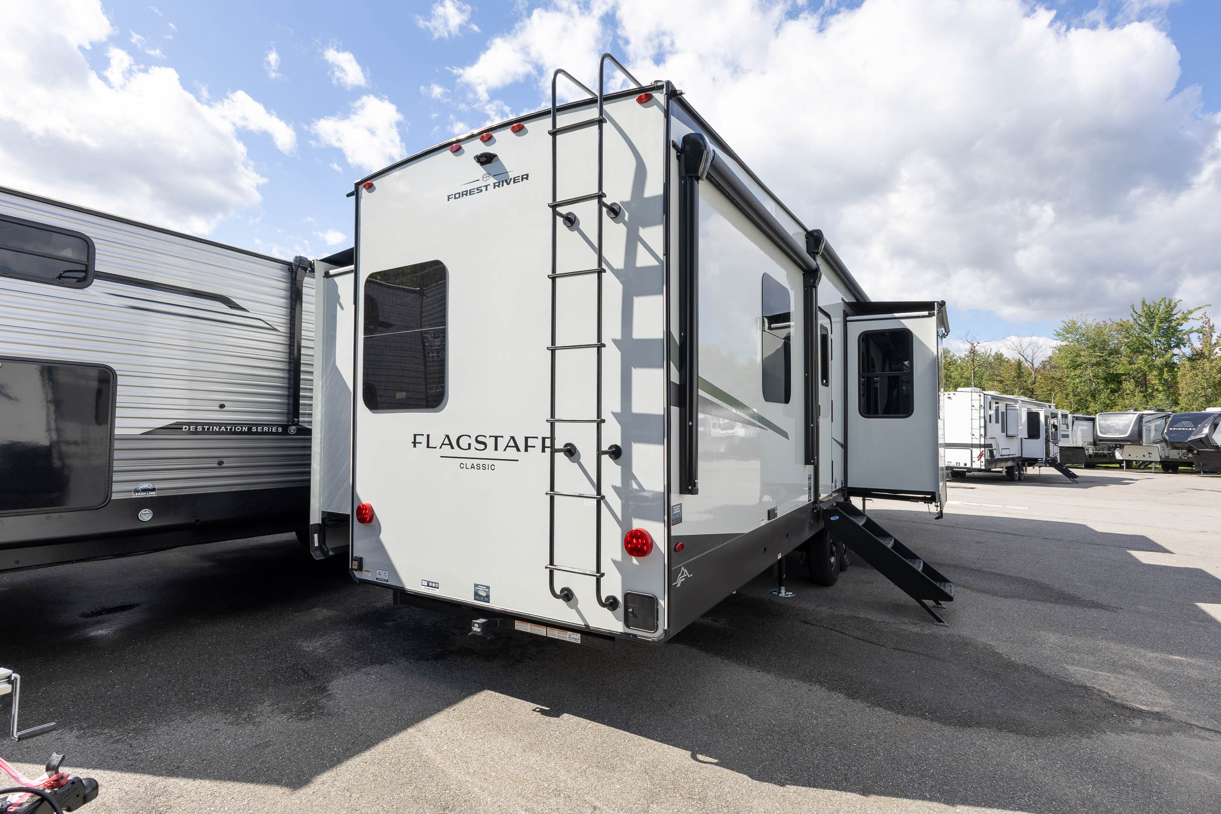 2027 Forest River Flagstaff Classic 402CFL FIFTH WHEEL