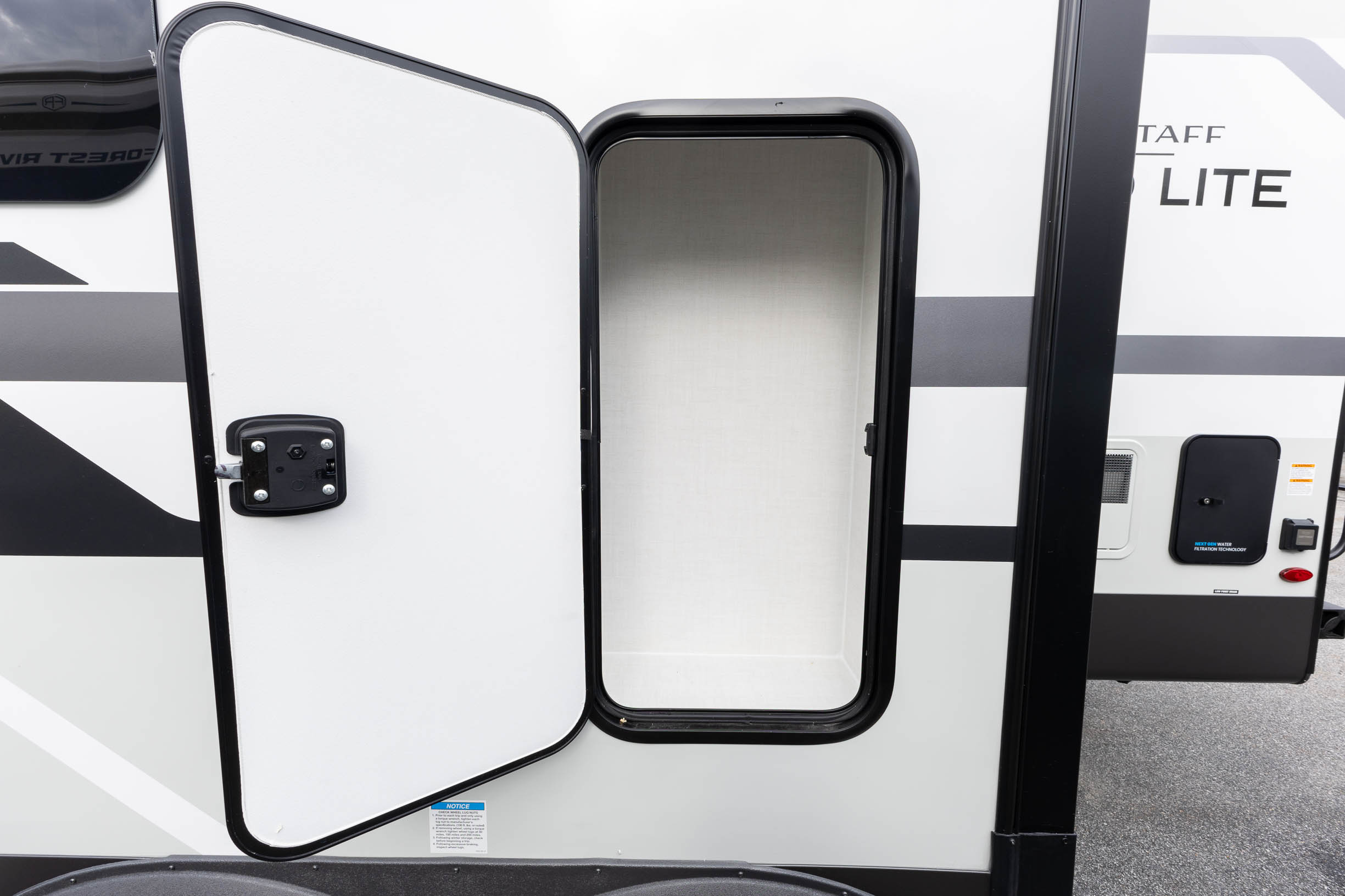 2027 Forest River Flagstaff Micro Lite 22LKS TRAVEL TRAILER