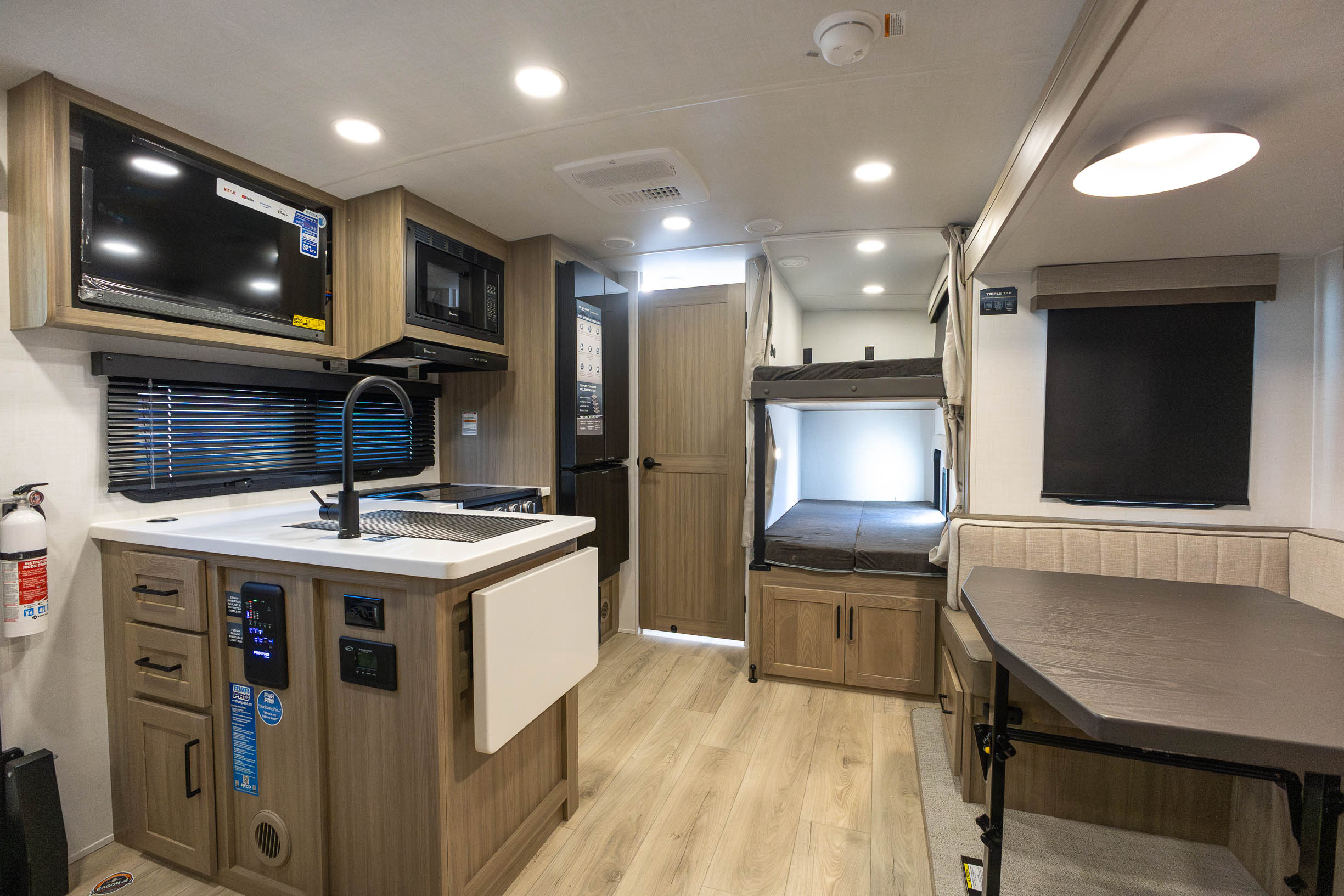 2027 Forest River Flagstaff Micro Lite 25DBH TRAVEL TRAILER