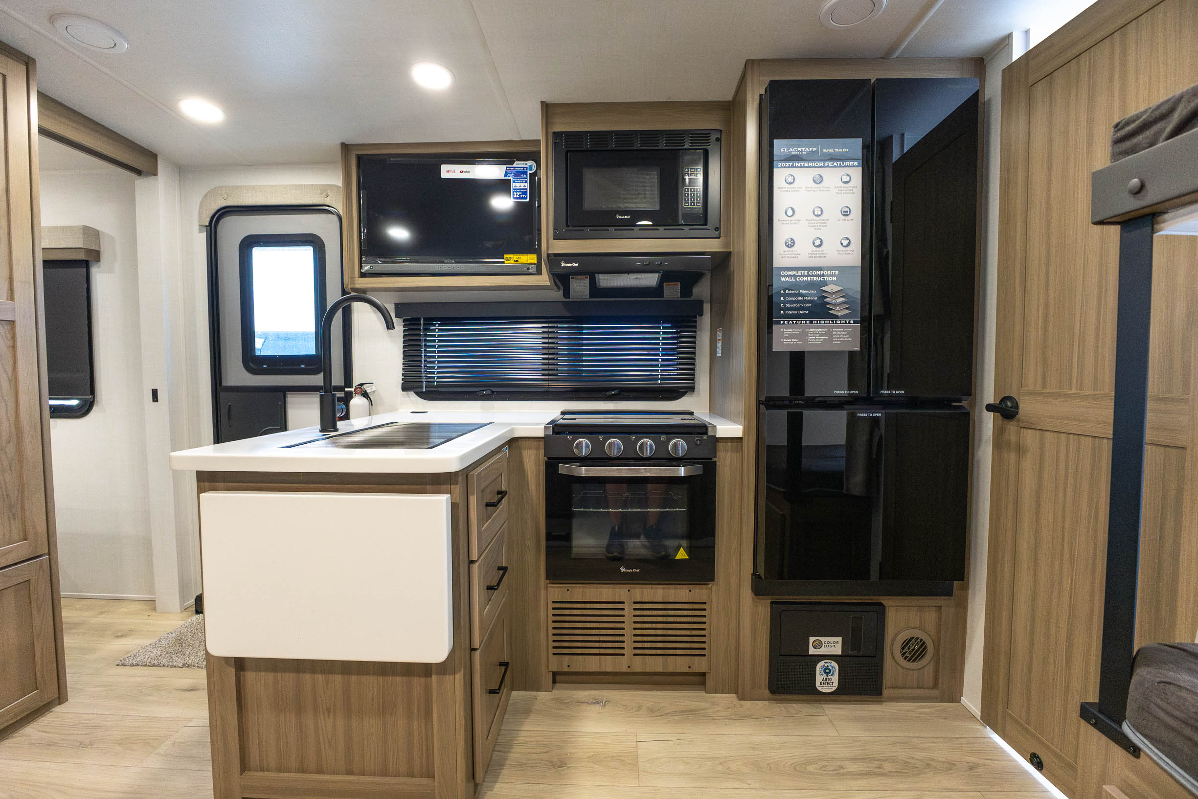 2027 Forest River Flagstaff Micro Lite 25DBH TRAVEL TRAILER