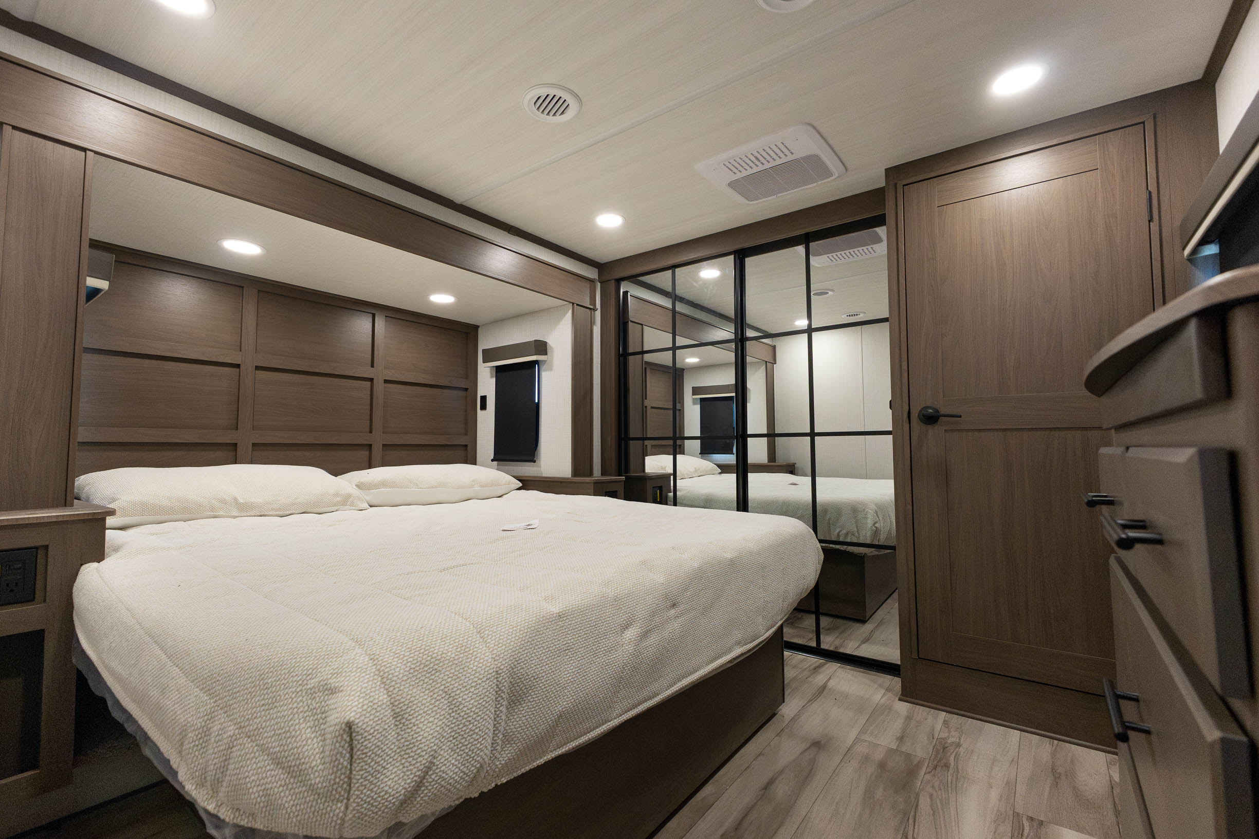 2027 Keystone RV Cougar 350LLK FIFTH WHEEL