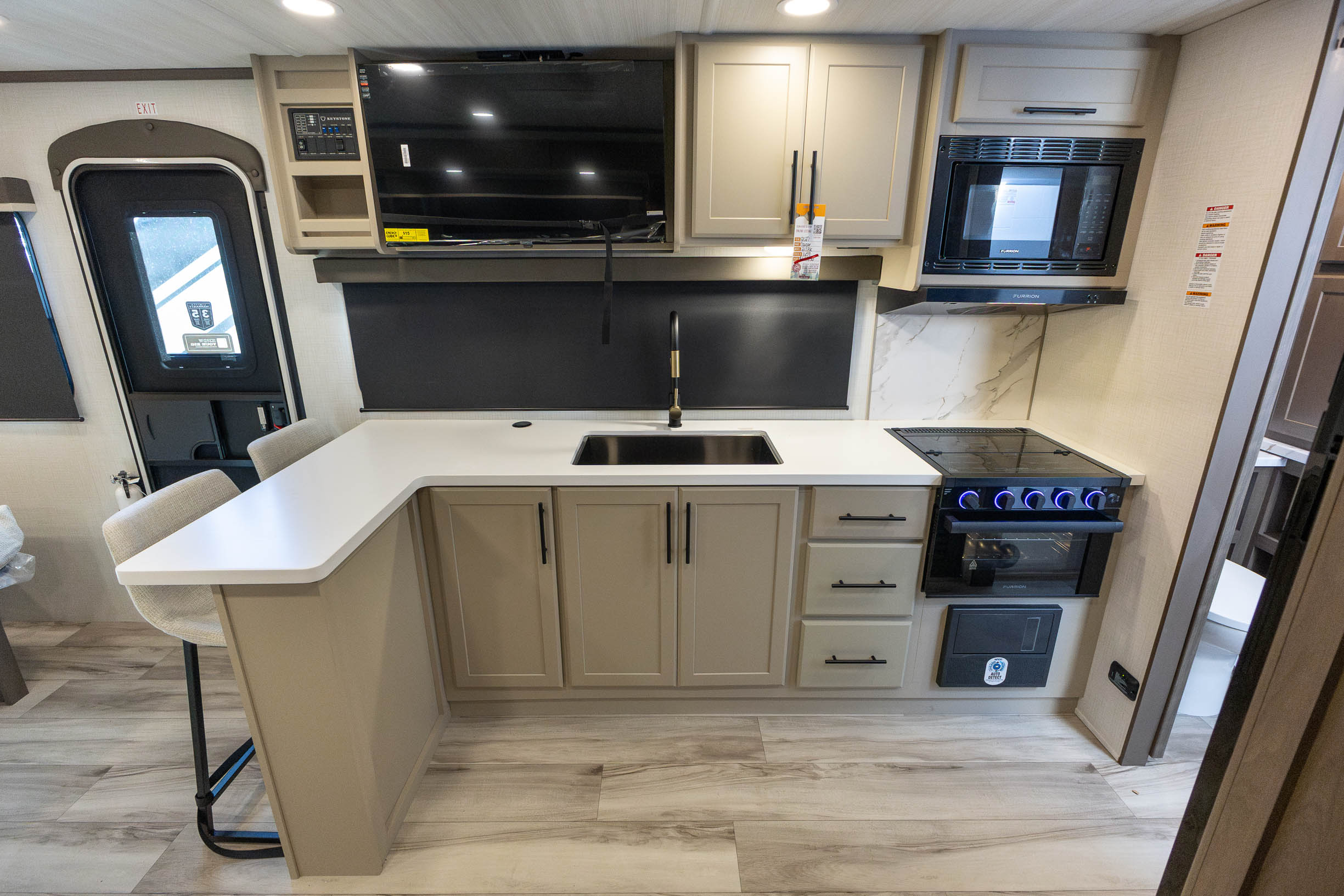 2027 Keystone RV Cougar Half-Ton 21LBK TRAVEL TRAILER