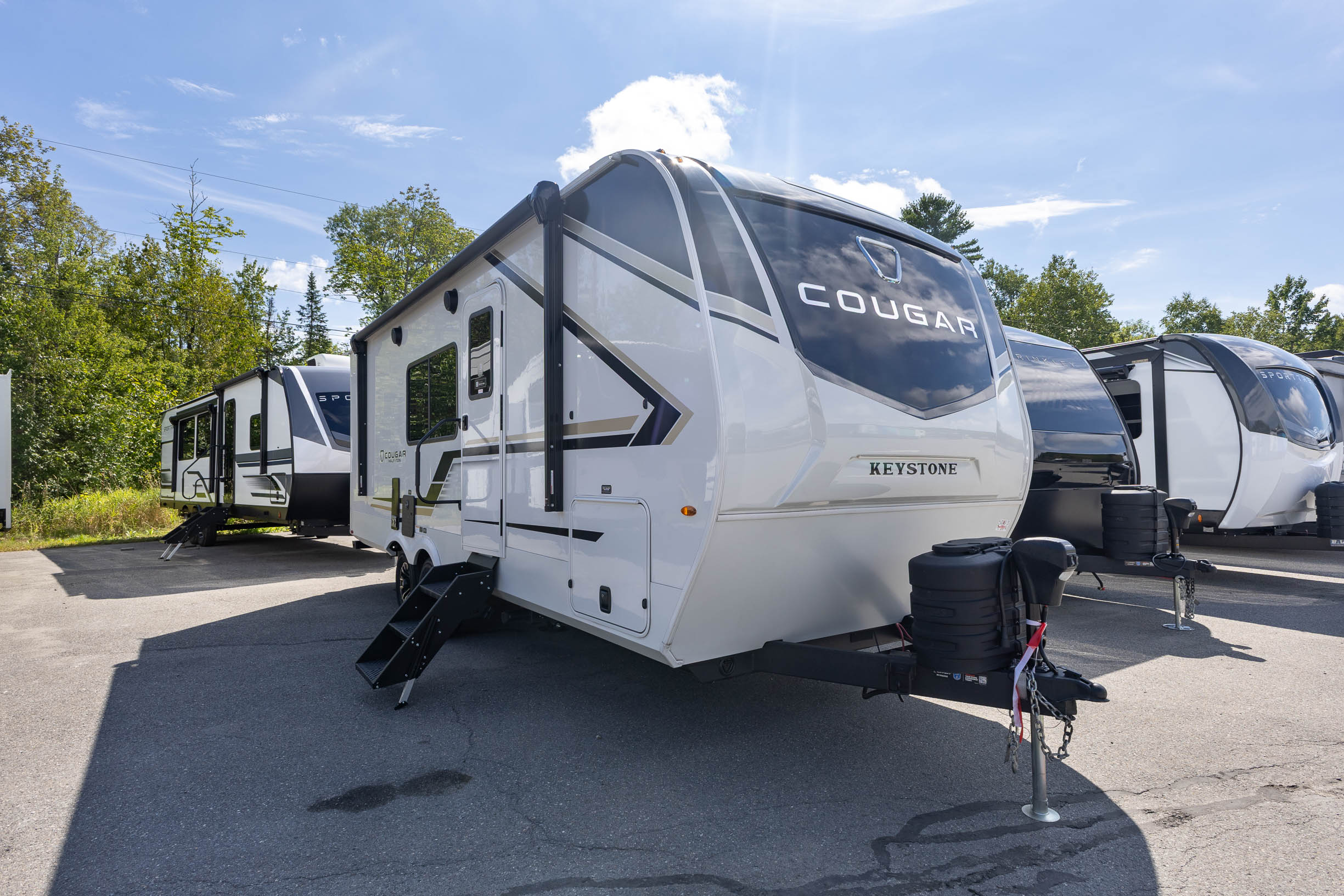 2027 Keystone RV Cougar Half-Ton 22MLS TRAVEL TRAILER