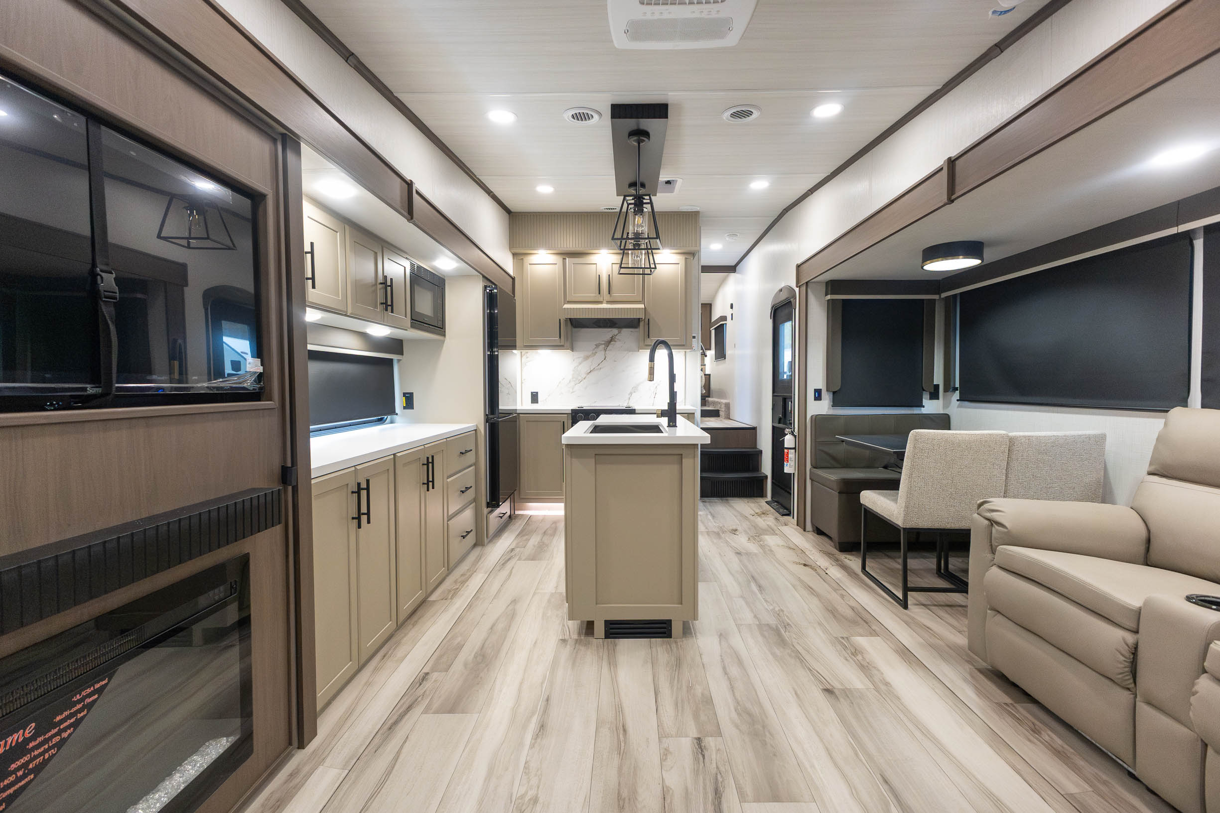 2027 Keystone RV Cougar Half-Ton 28RLI FIFTH WHEEL