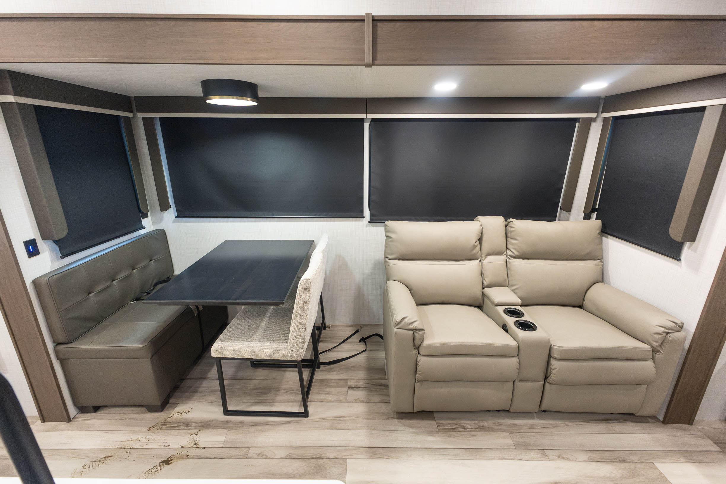 2027 Keystone RV Cougar Half-Ton 28RLI FIFTH WHEEL