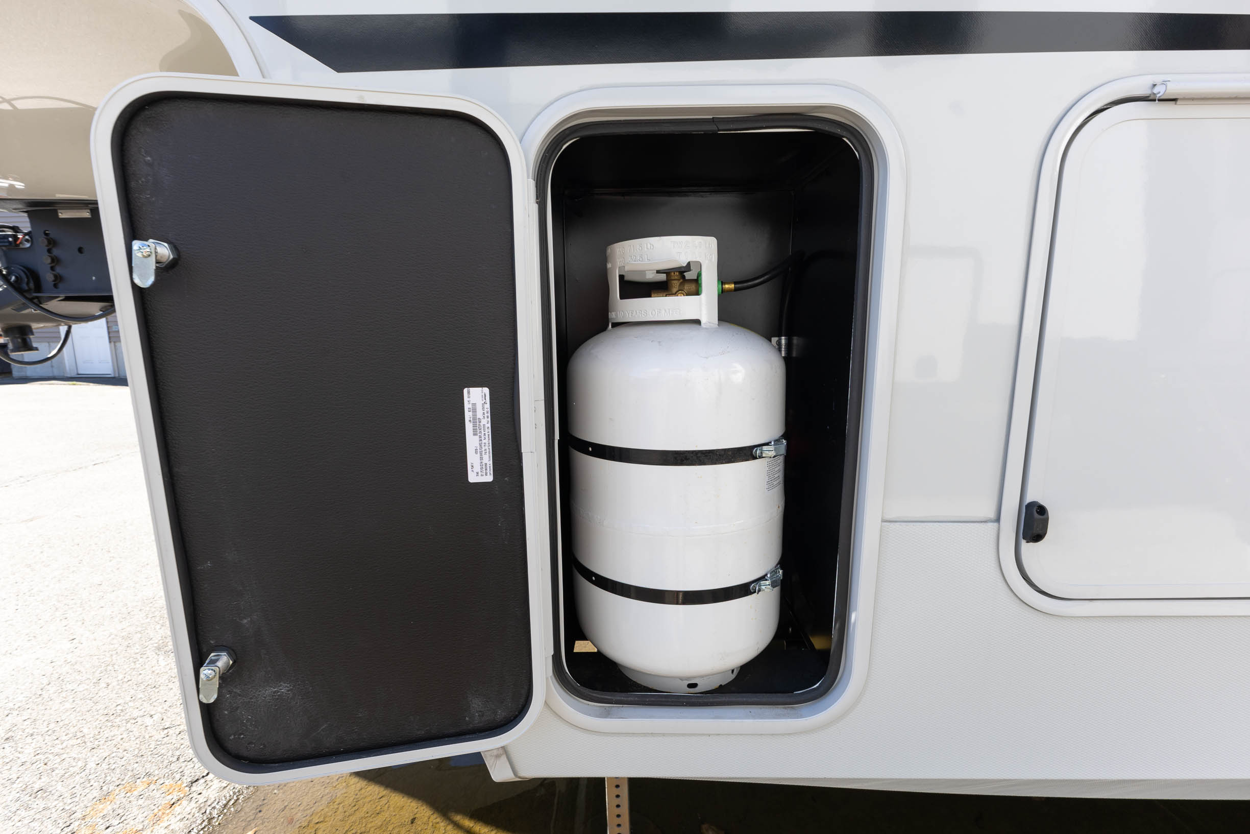 2027 Keystone RV Cougar Half-Ton 29MBD FIFTH WHEEL