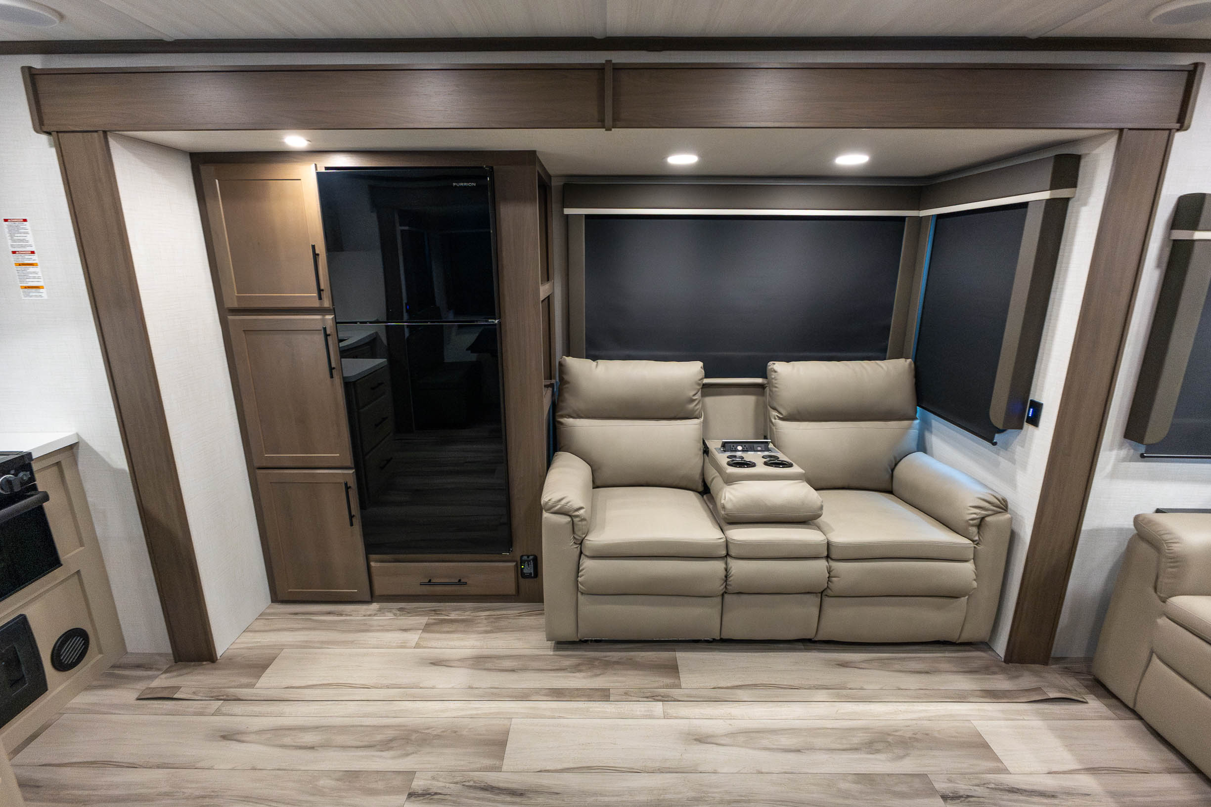 2027 Keystone RV Cougar Half-Ton 29RKE TRAVEL TRAILER