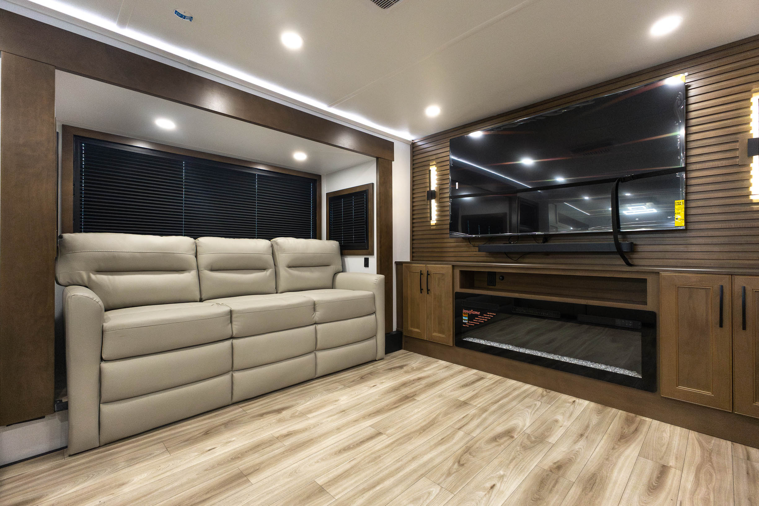 2027 Keystone RV Montana 3800FL FIFTH WHEEL
