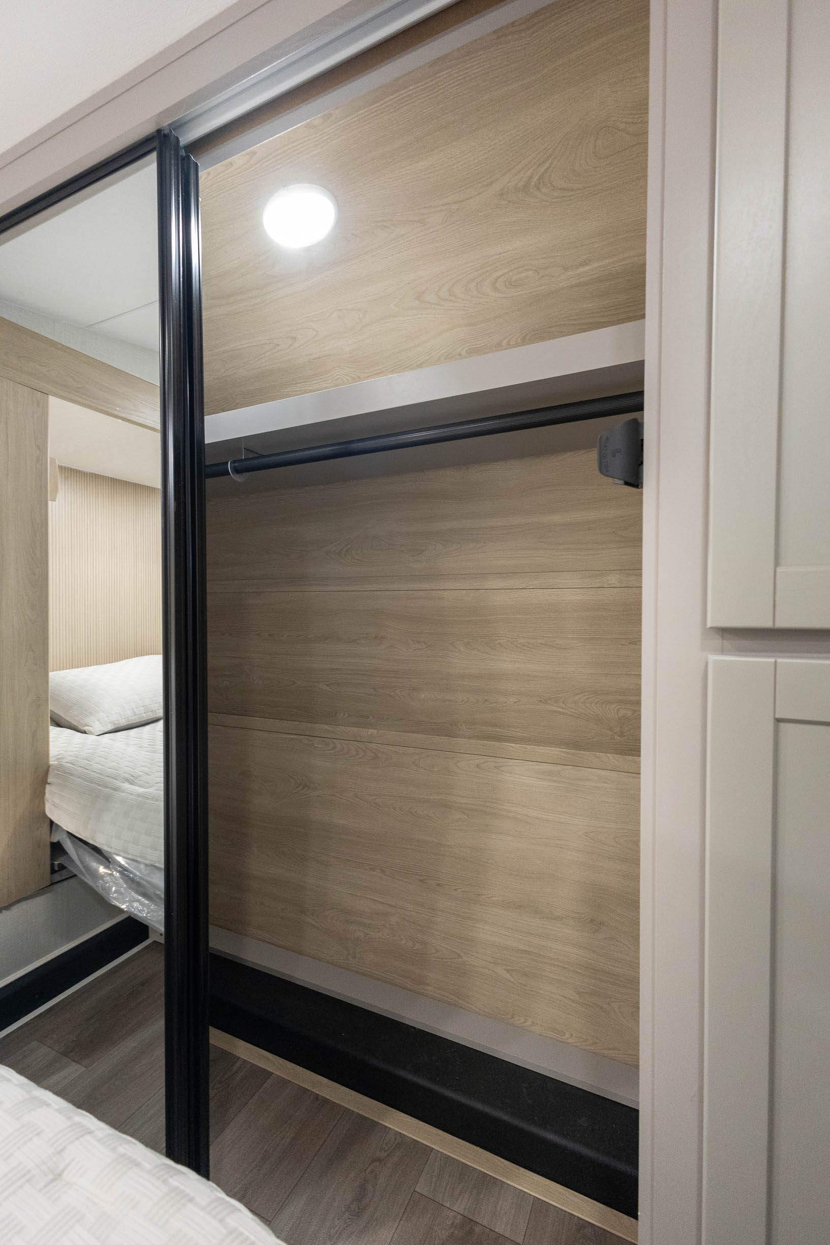 2027 KZ RV Ridgeway 31RL FIFTH WHEEL