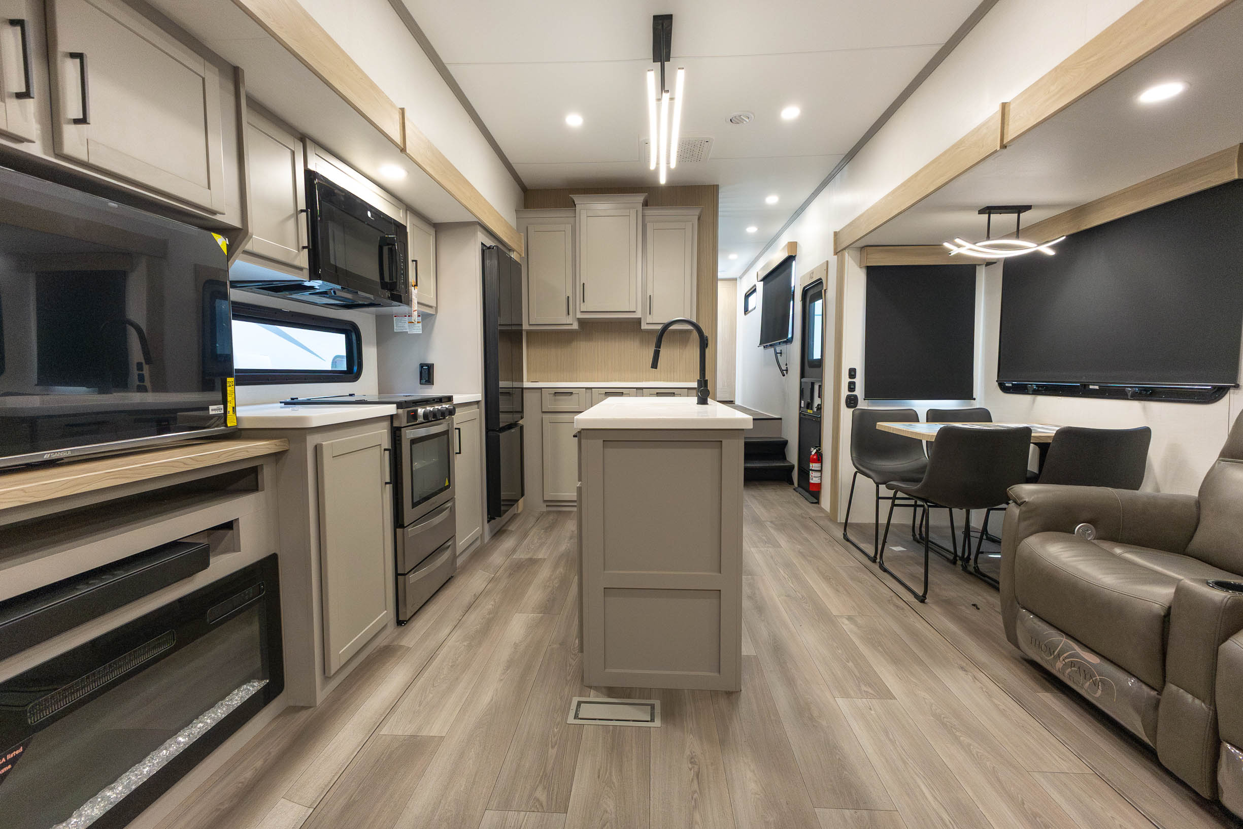 2027 KZ RV Ridgeway 36MBL FIFTH WHEEL