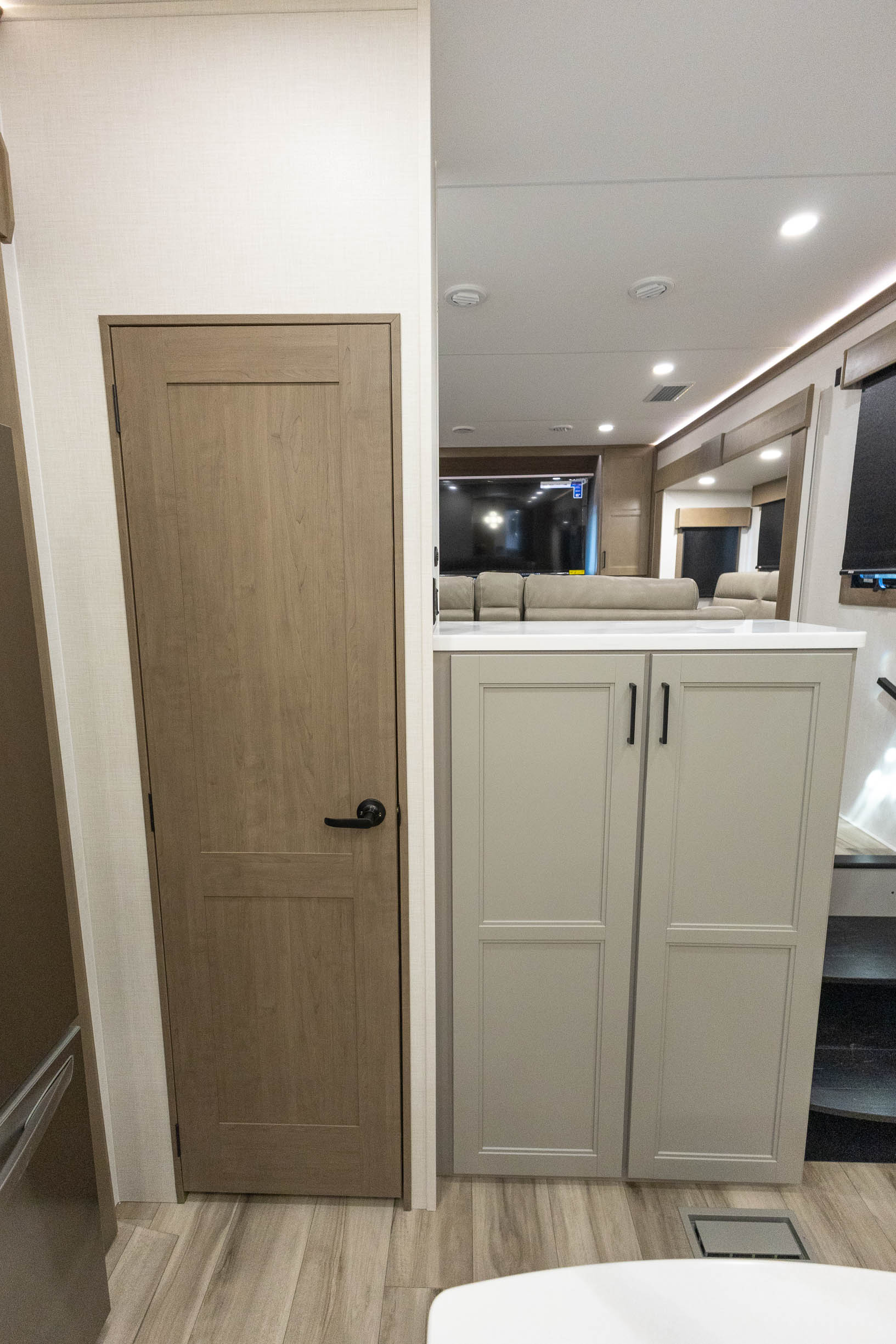 2027 KZ RV Durango Gold 388FLS FIFTH WHEEL