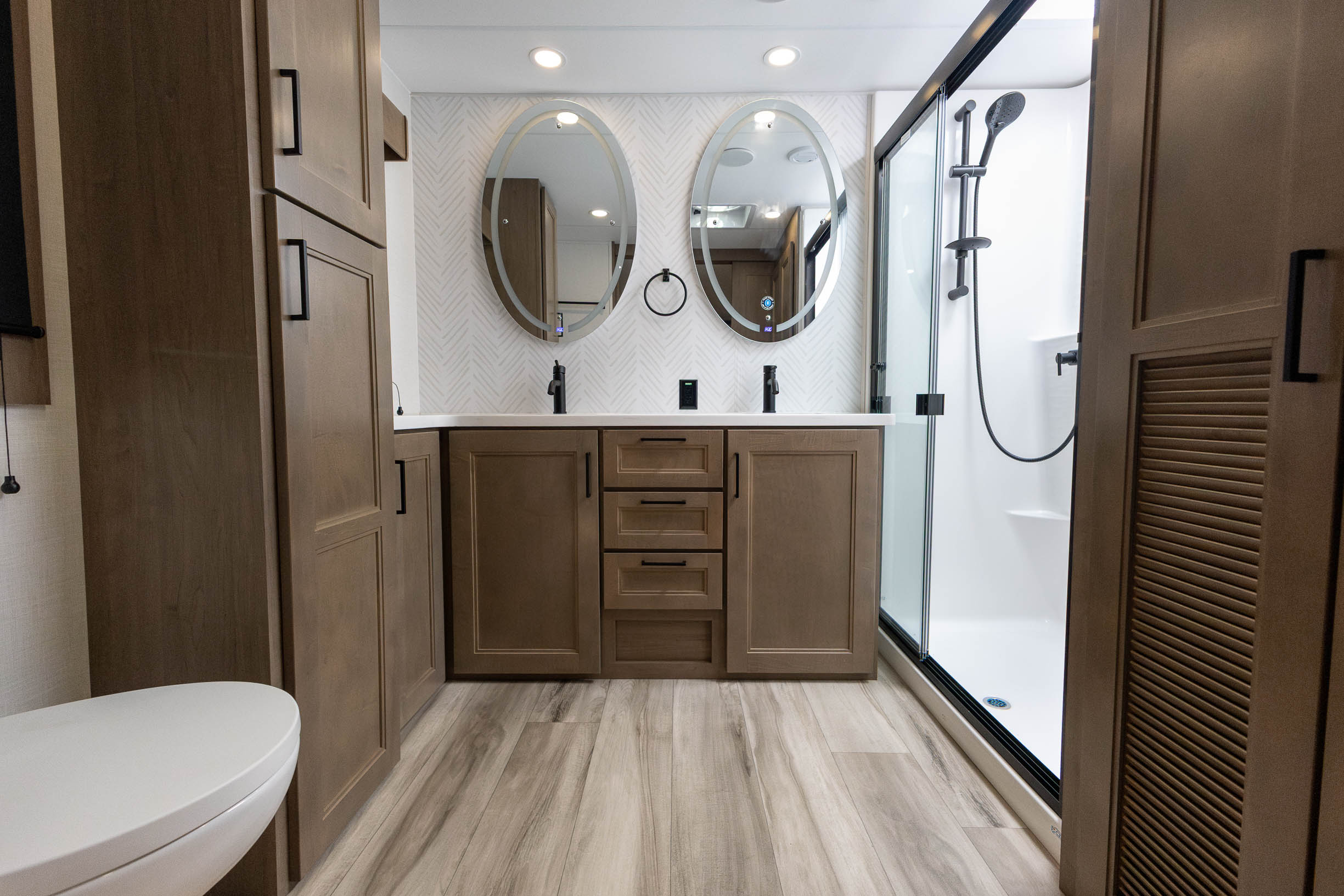 2027 KZ RV Durango Gold 388FLS FIFTH WHEEL