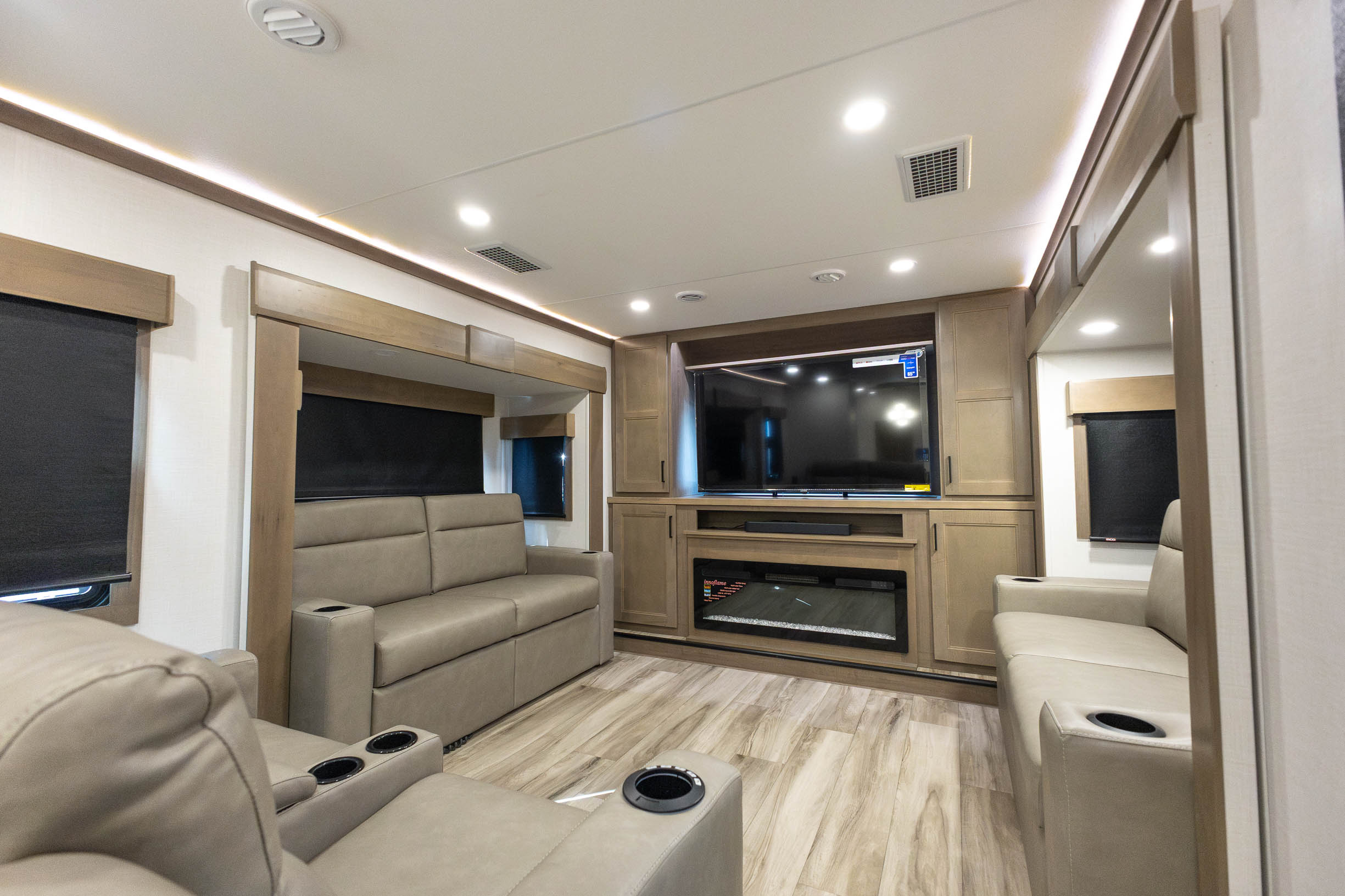 2027 KZ RV Durango Gold 388FLS FIFTH WHEEL