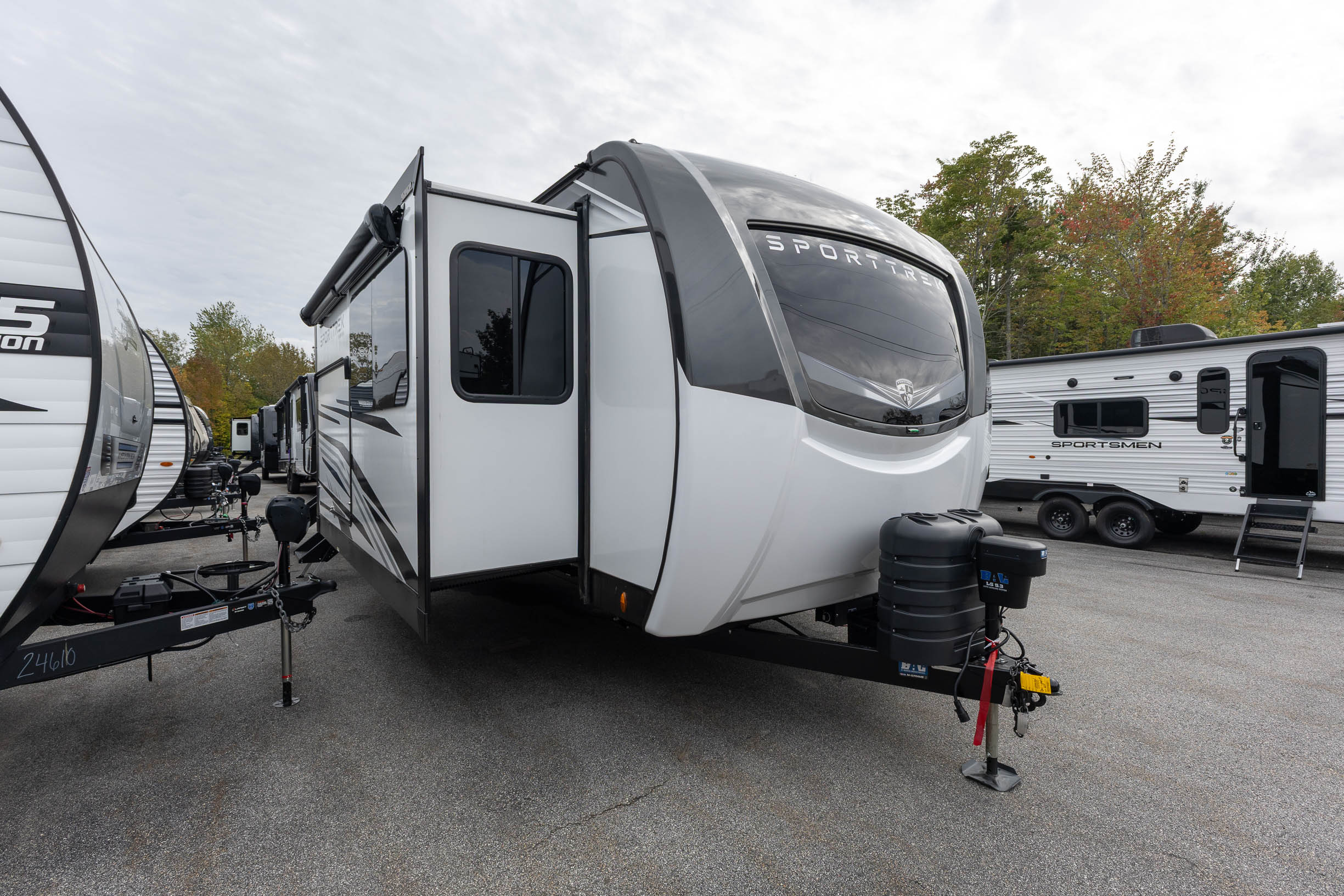 2027 Venture SportTrek Touring 333VFK TRAVEL TRAILER
