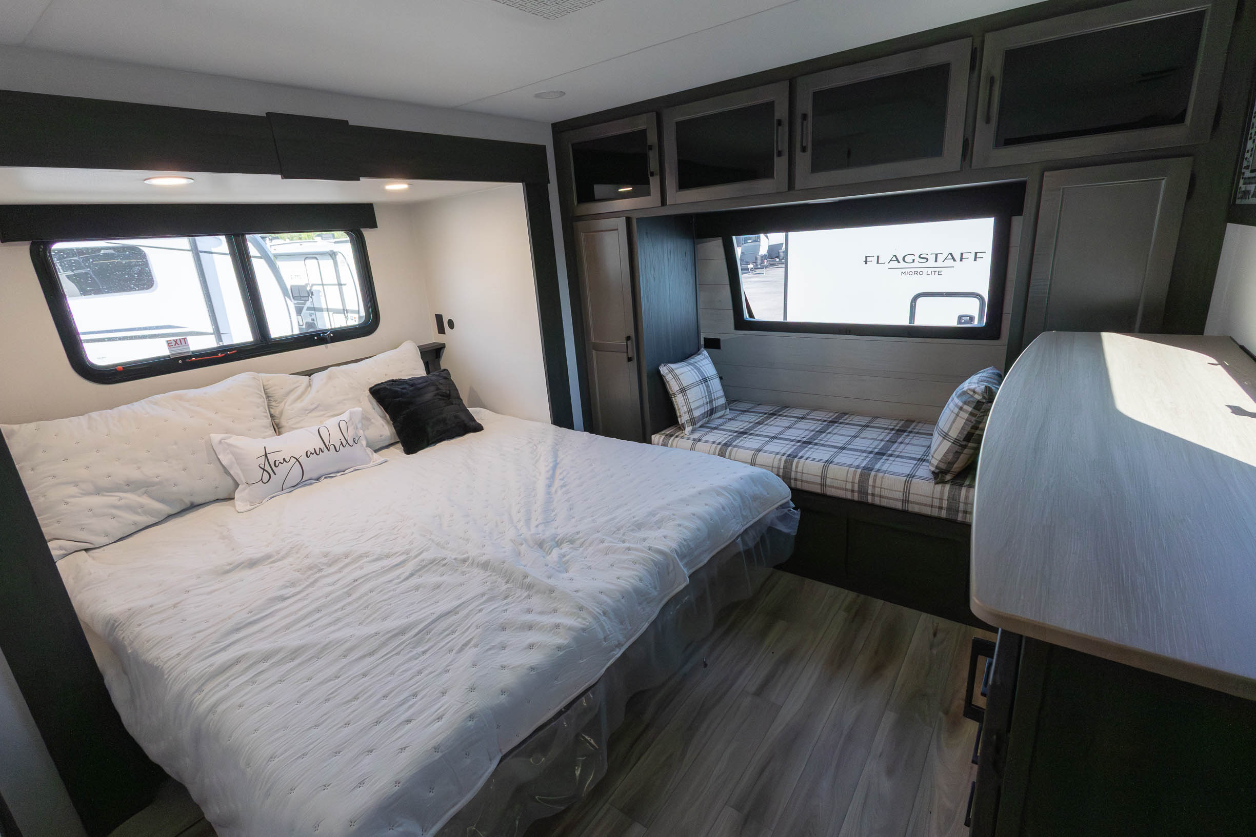 2027 Venture RV SportTrek Touring Edition STT343VIB TRAVEL TRAILER