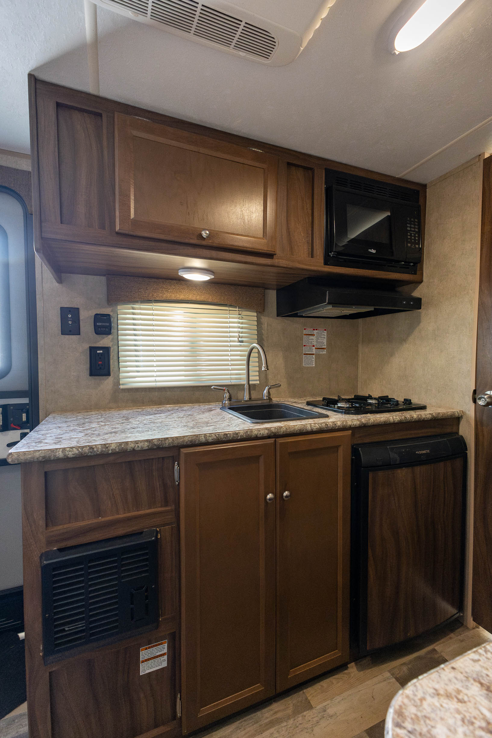2018 Forest River Viking 17FQ TRAVEL TRAILER