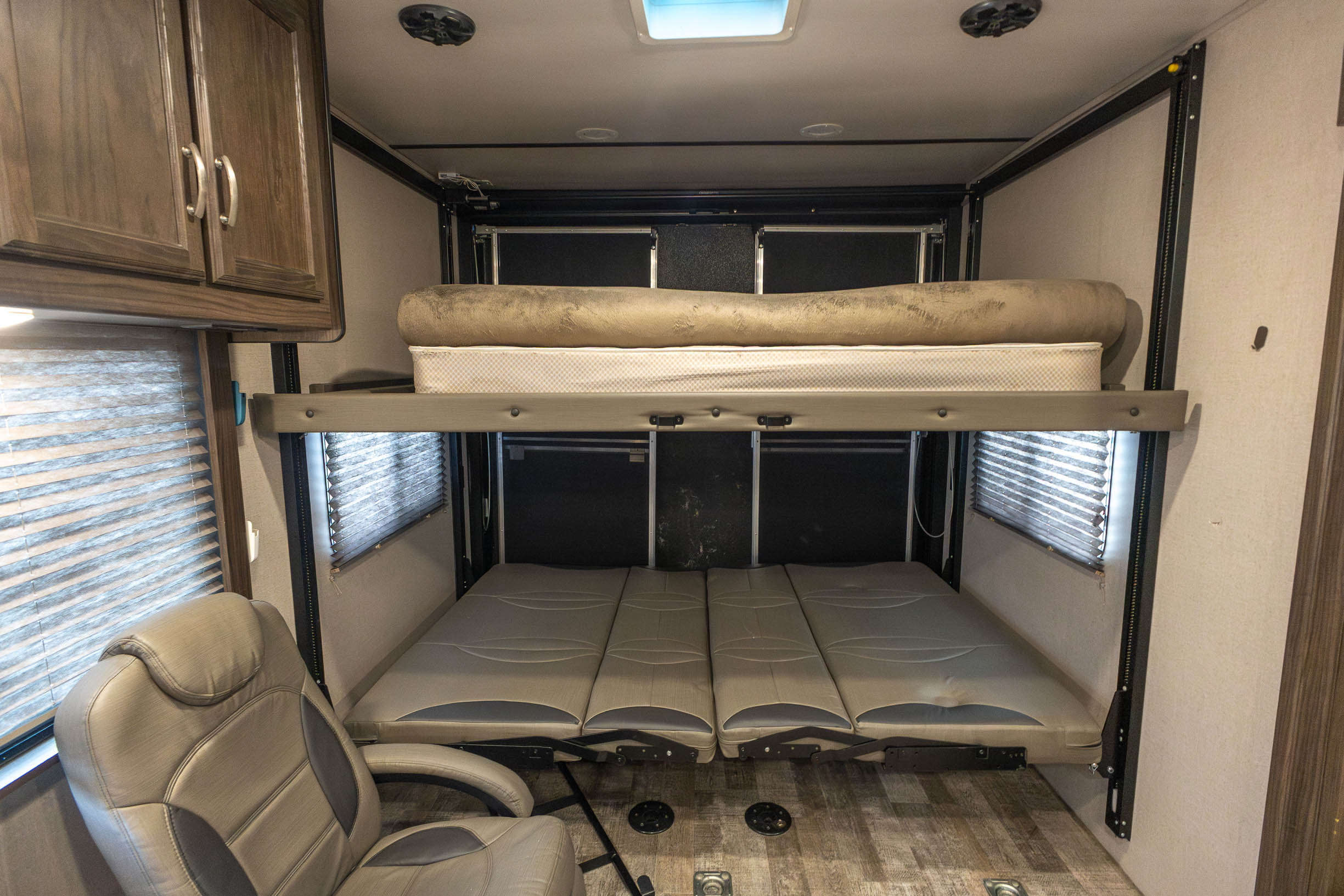 2020 Winnebago Spyder TT TOY HAULER